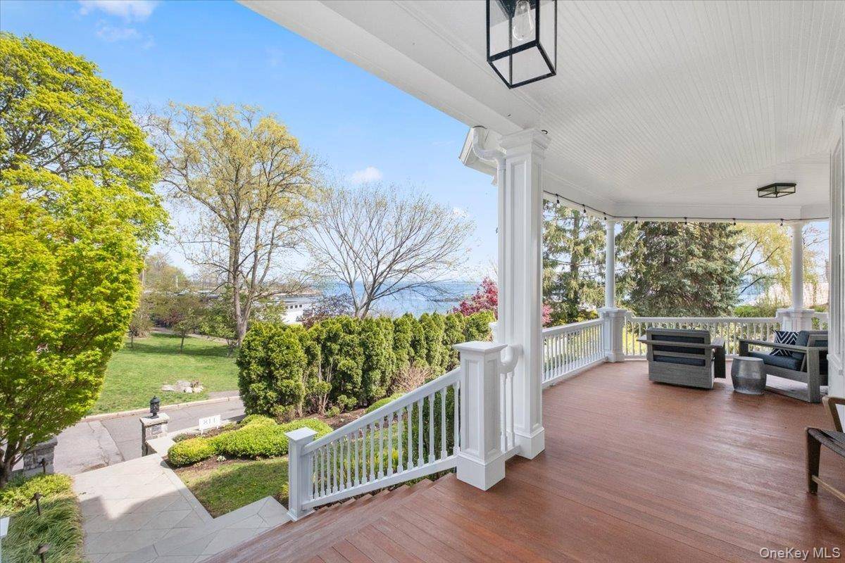 Maison 5 Chambres en Bord de Mer à Vendre à Larchmont - New York - USA - 4