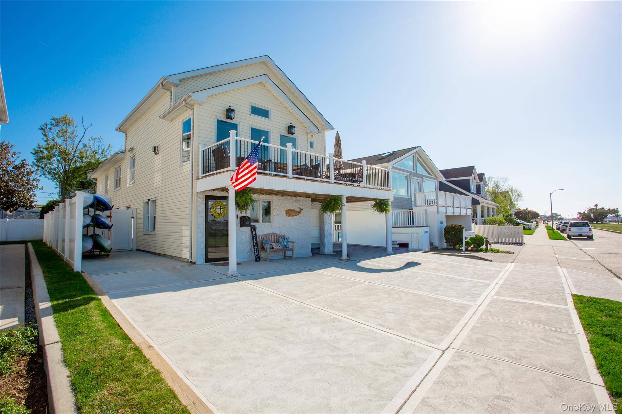 Casa com 5 Quartos à Beira-Mar à Venda em Long Beach - Nova Iorque - EUA - 3