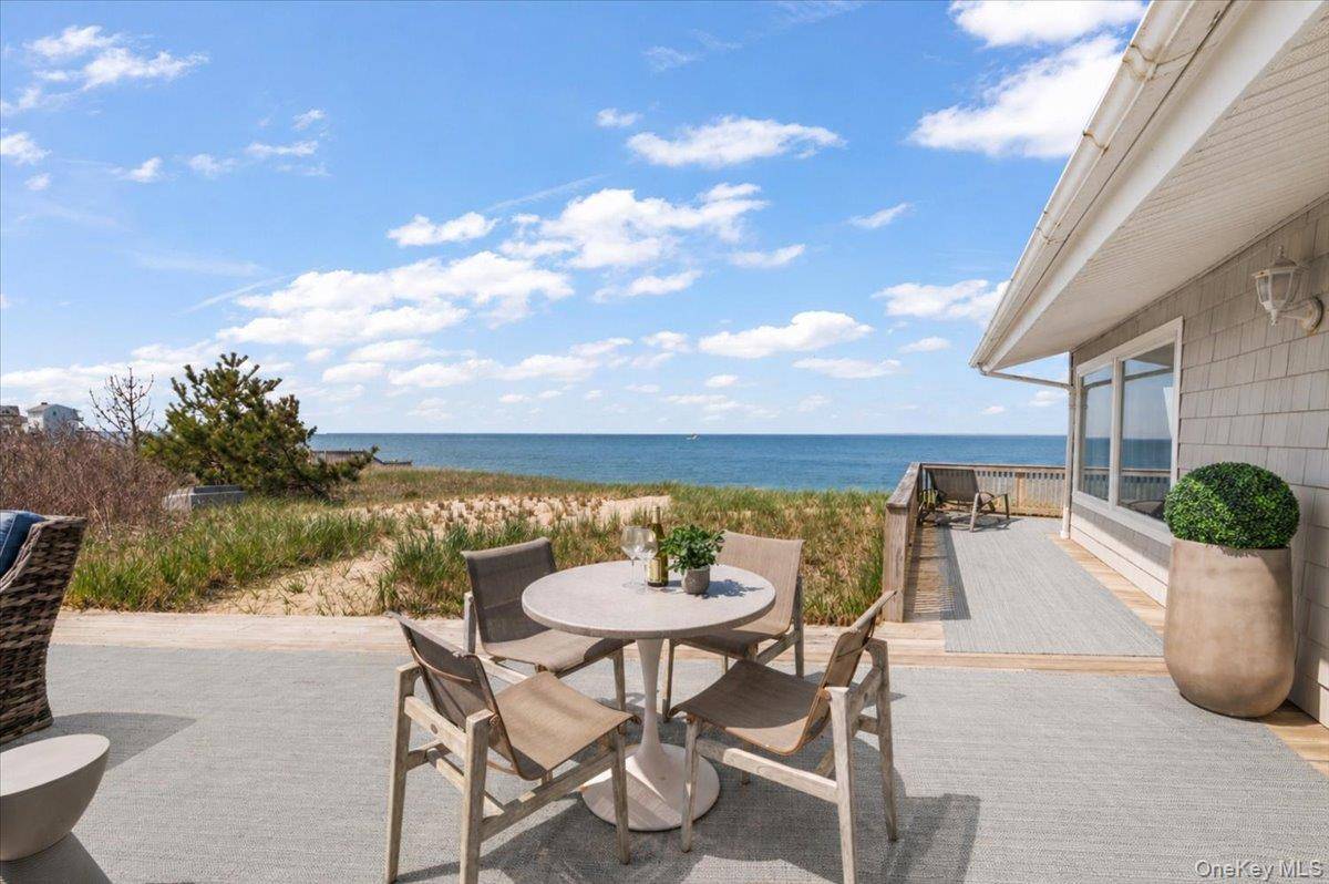 5 Bedroom Oceanfront Home for Sale in Montauk - New York - USA - 5