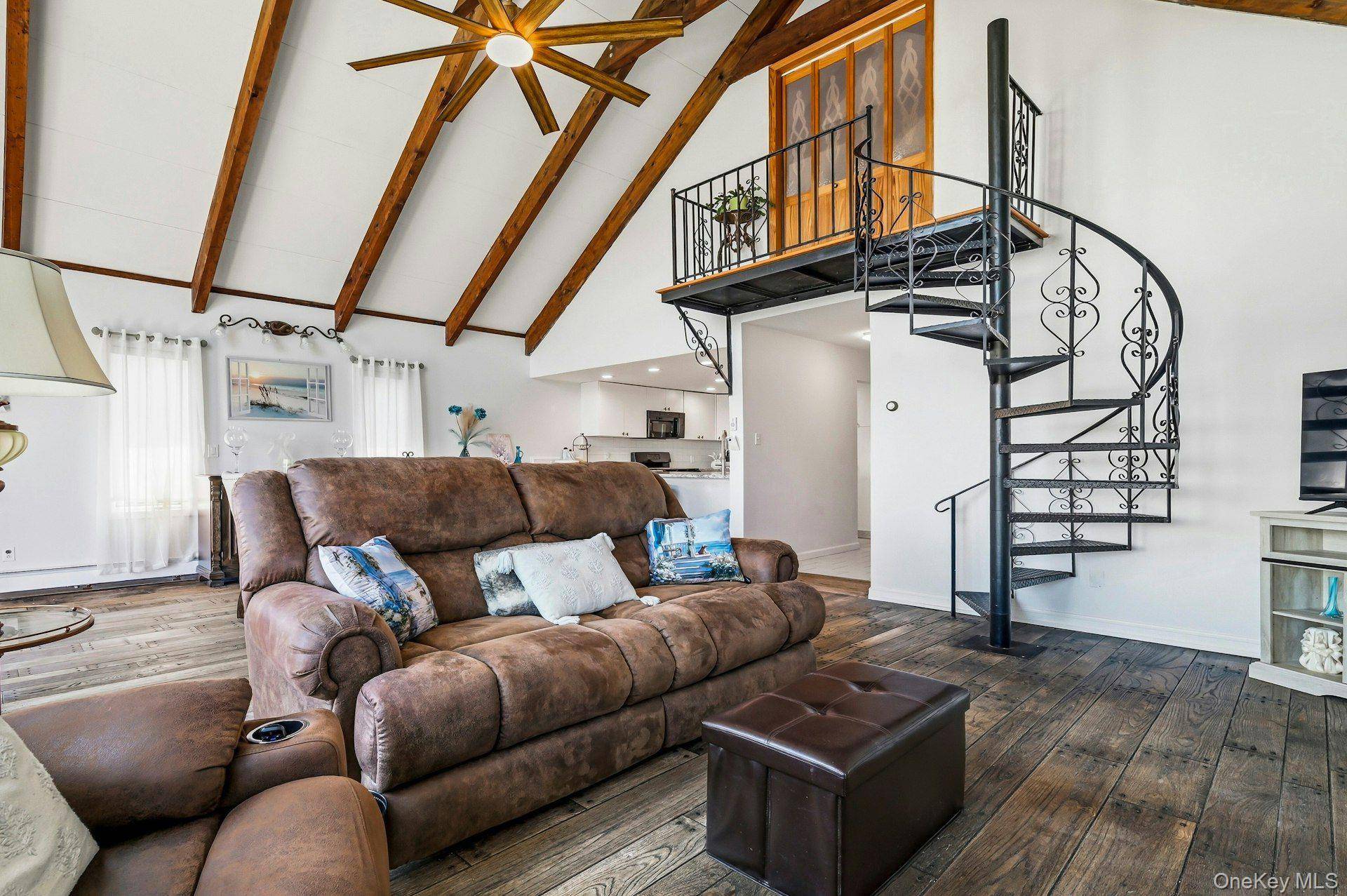 Casa de 5 Dormitorios Frente al Mar en Venta en Northport - Nueva York - EE. UU. - 8