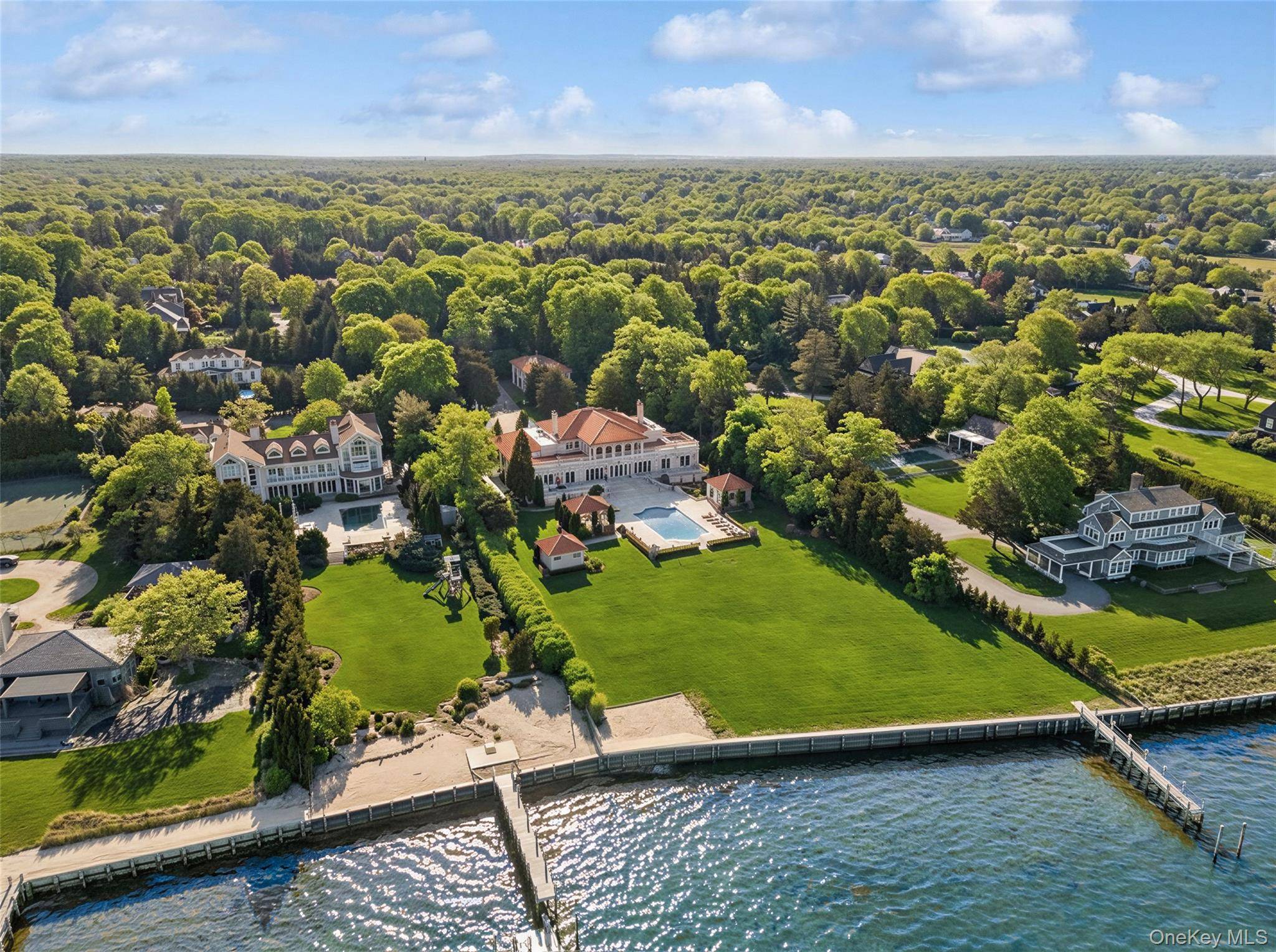 5 Bedroom Waterfront Home for Sale in Remsenburg - NY - USA - 2
