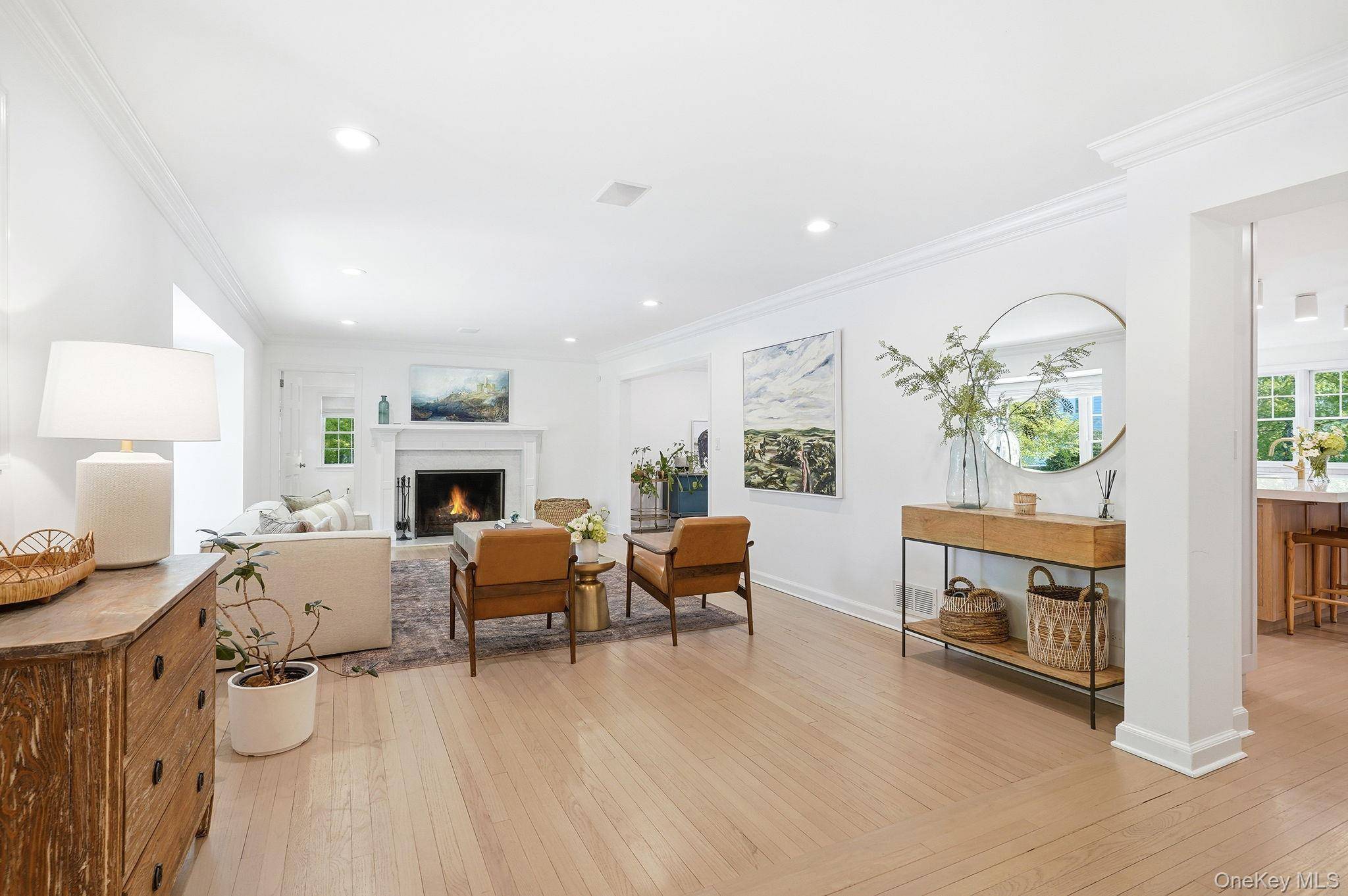 5 Bedroom Waterfront Home for Sale in RYE - New York - USA - 3