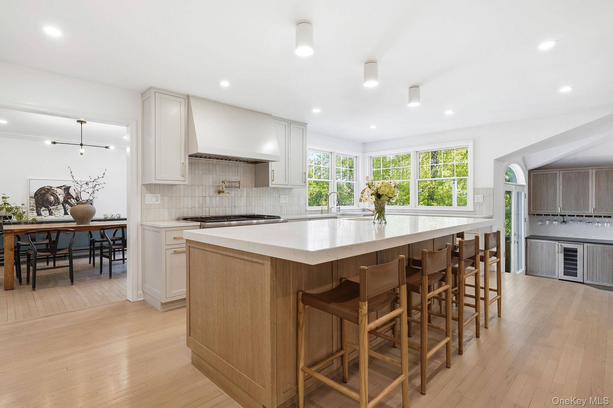 5 Bedroom Waterfront Home for Sale in RYE - New York - USA - 7