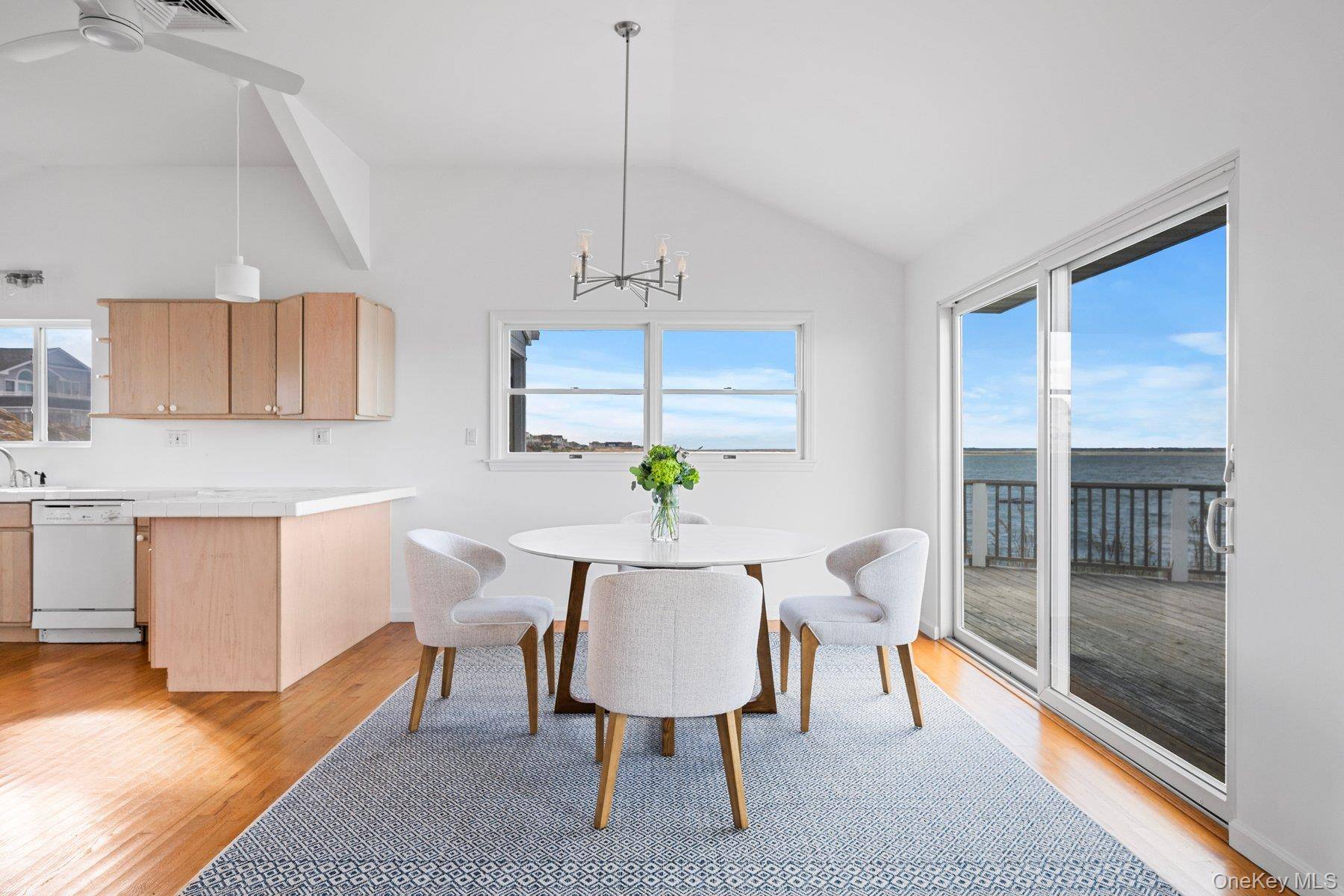 Casa com 5 Quartos à Beira-Mar à Venda em Westhampton Dunes - Nova Iorque - EUA - 8