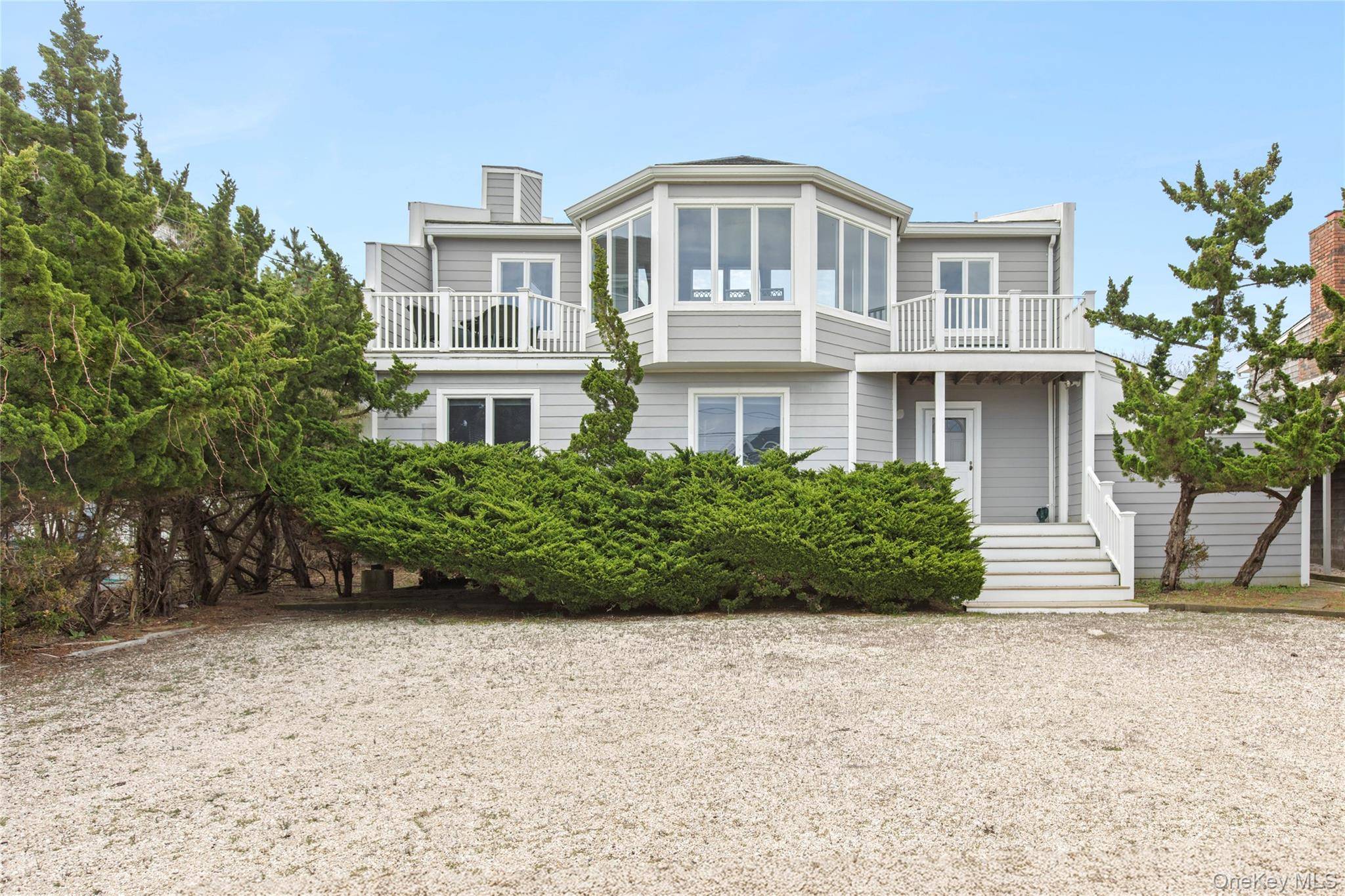 Casa de 5 Dormitorios Frente al Mar en Venta en Westhampton - Nueva York - EE. UU. - 3