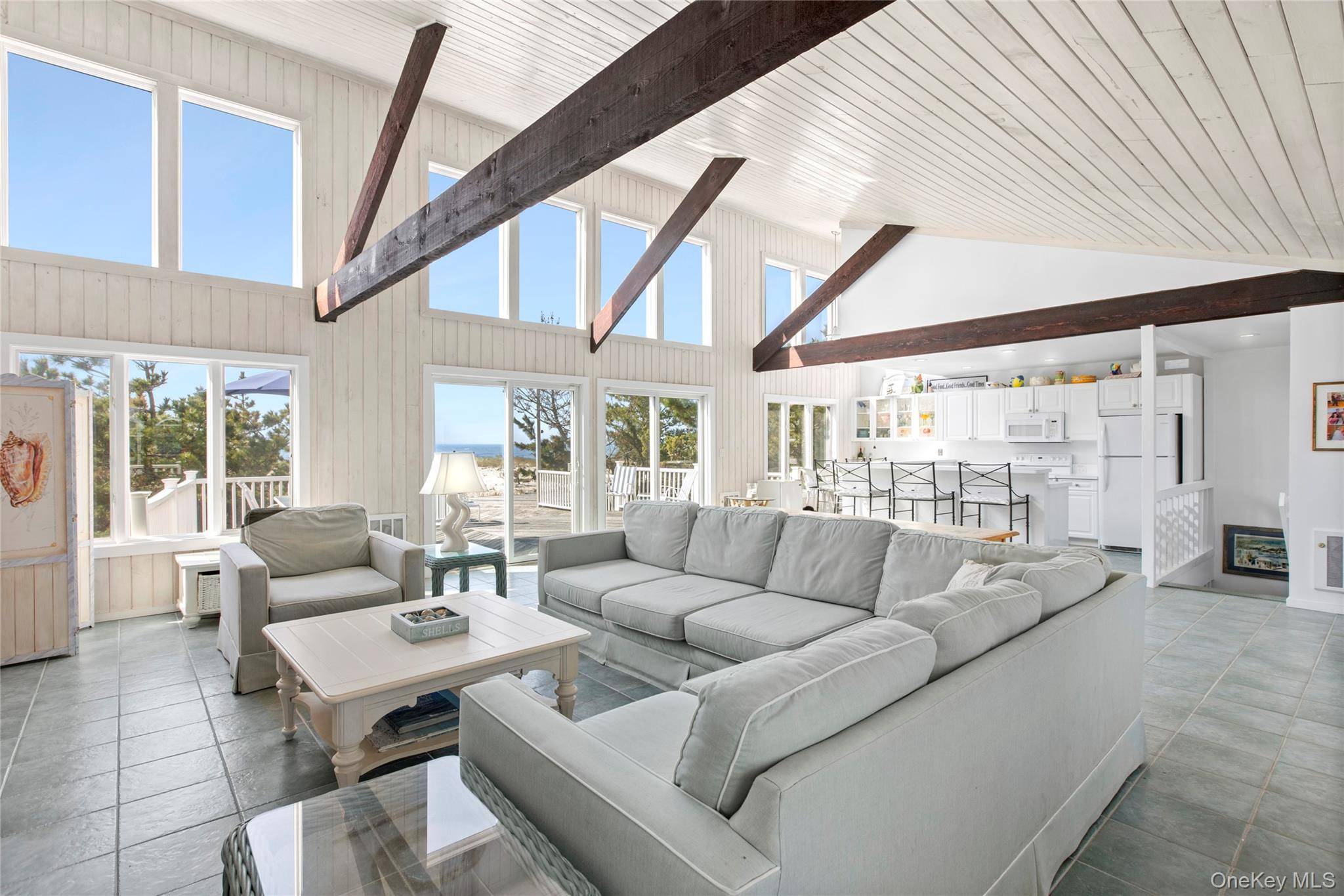 Casa de 5 Dormitorios Frente al Mar en Venta en Westhampton - Nueva York - EE. UU. - 4