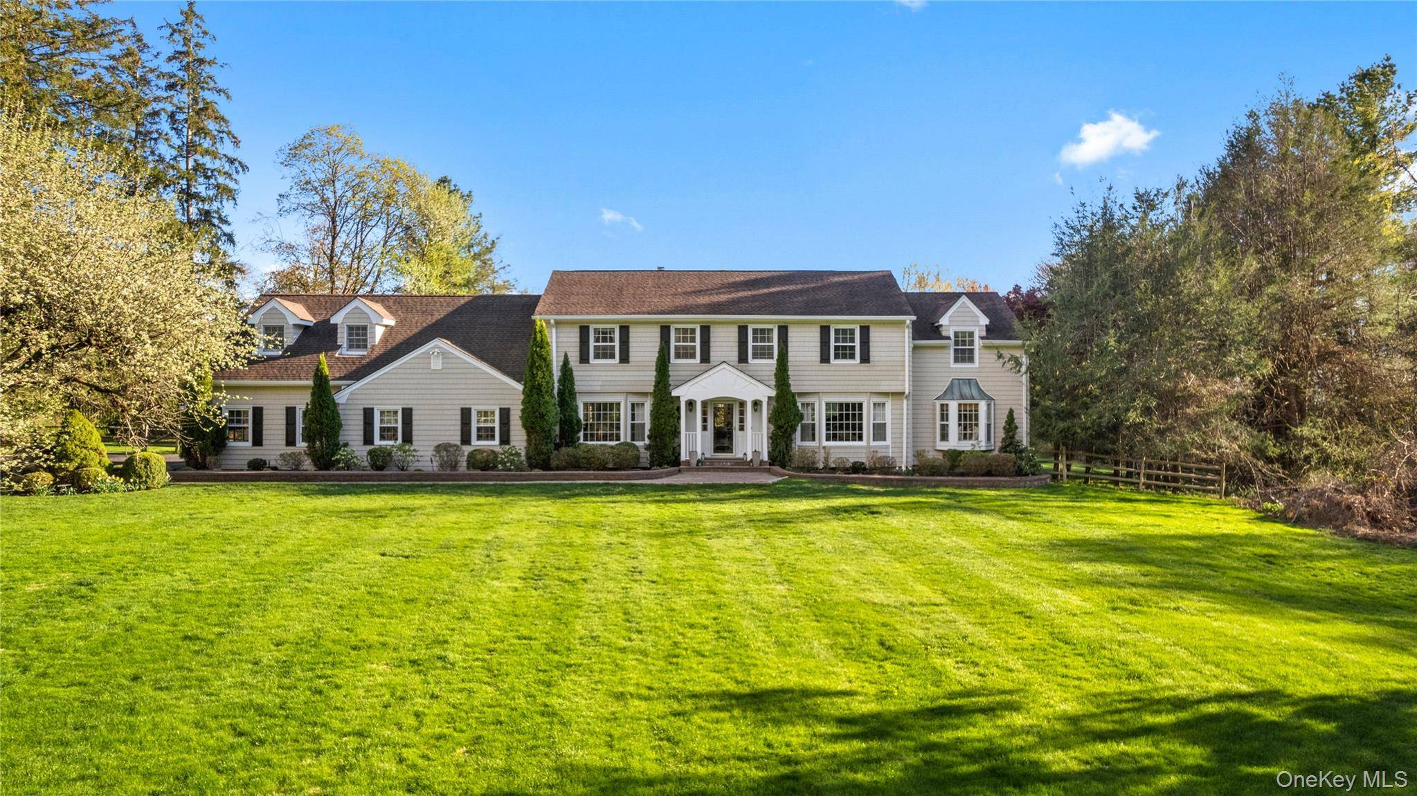 Casa com 5 Quartos à Venda em Armonk - Nova Iorque - EUA - 1