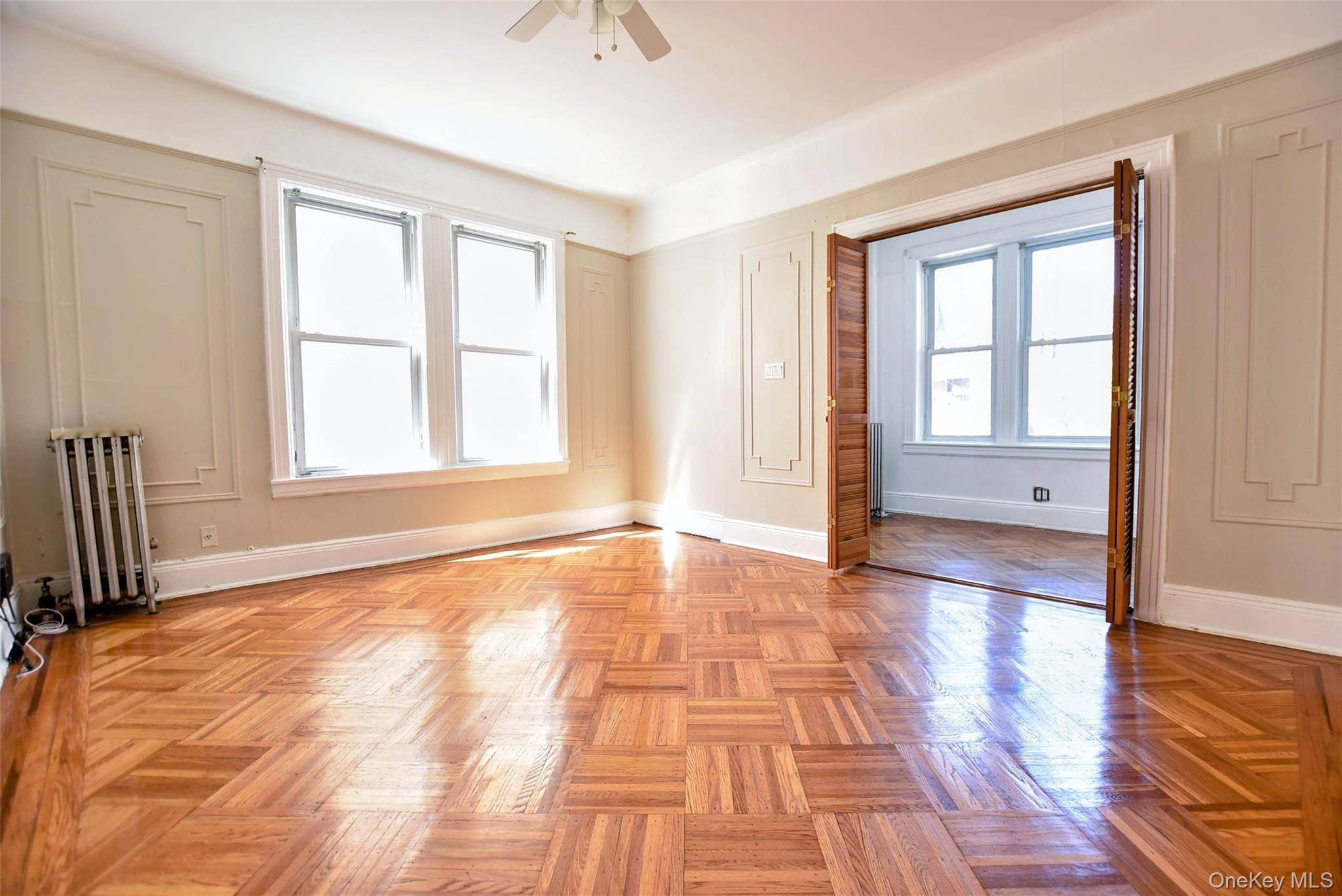 Maison 5 Chambres à Vendre à Astoria - New York - USA - 4