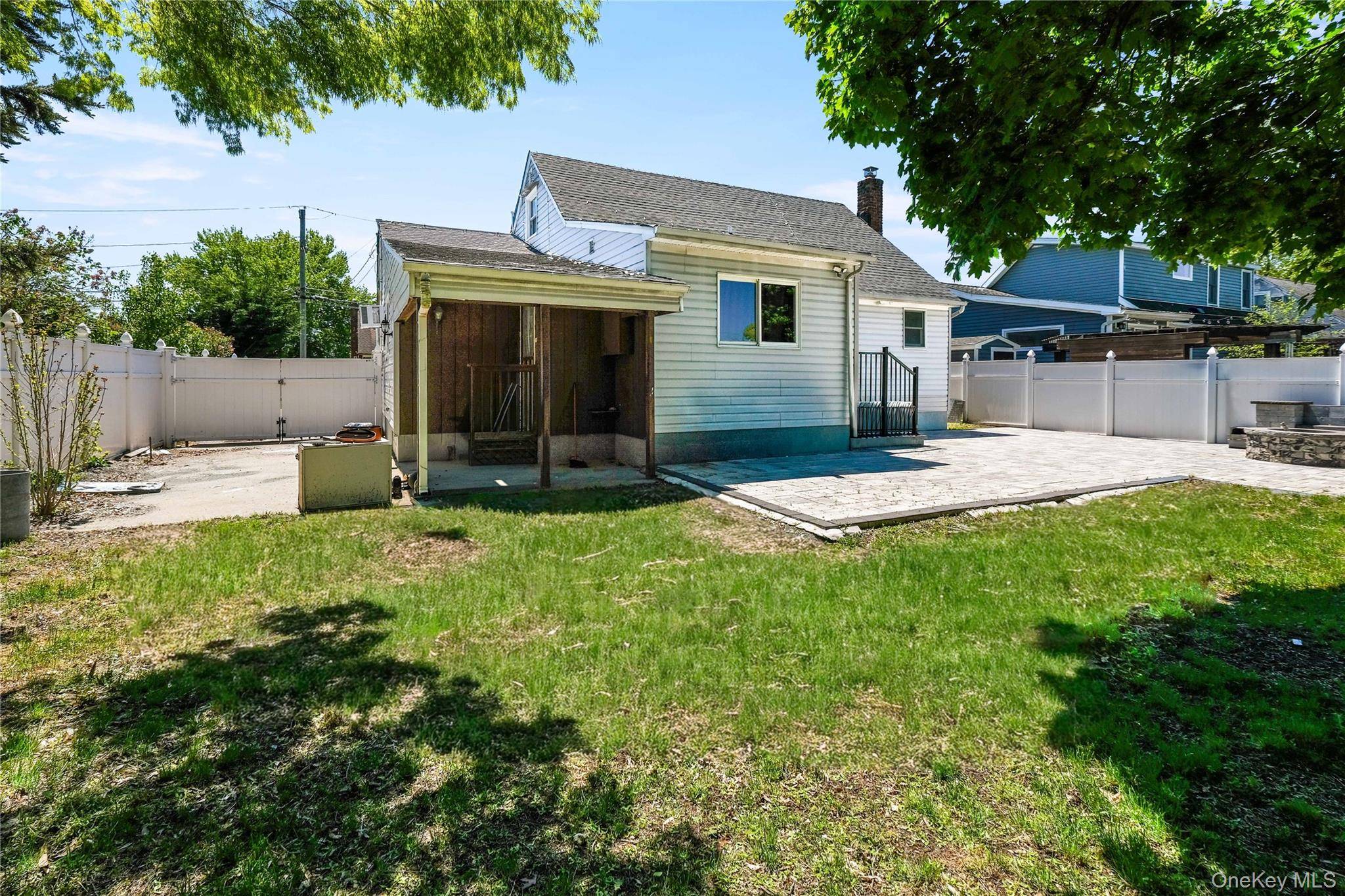 Casa de 5 Dormitorios en Venta en Babylon - Nueva York - EE. UU. - 2