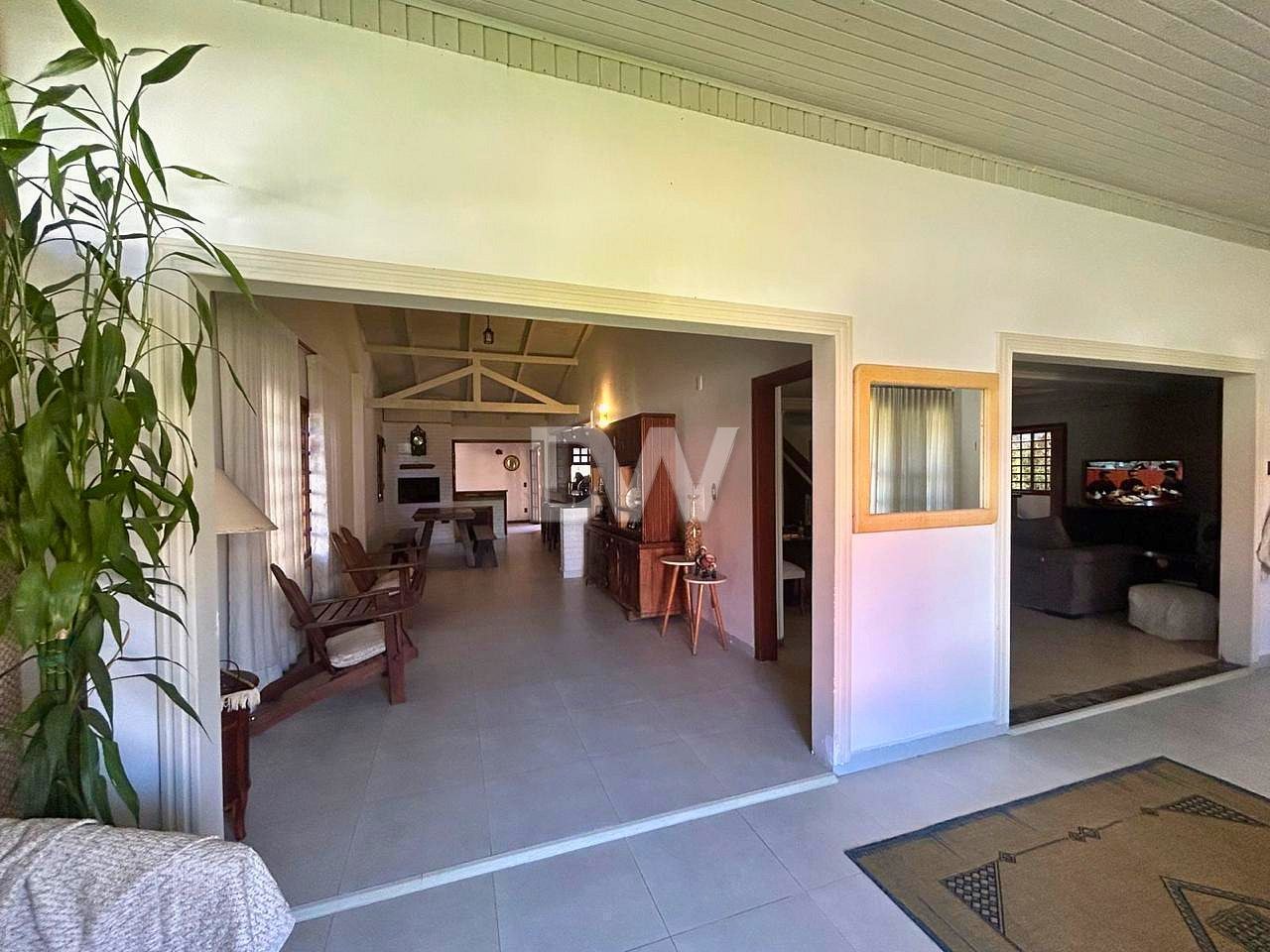Casa com 5 Quartos à Venda em Balneário Camboriú - Santa Catarina - Brasil - 7
