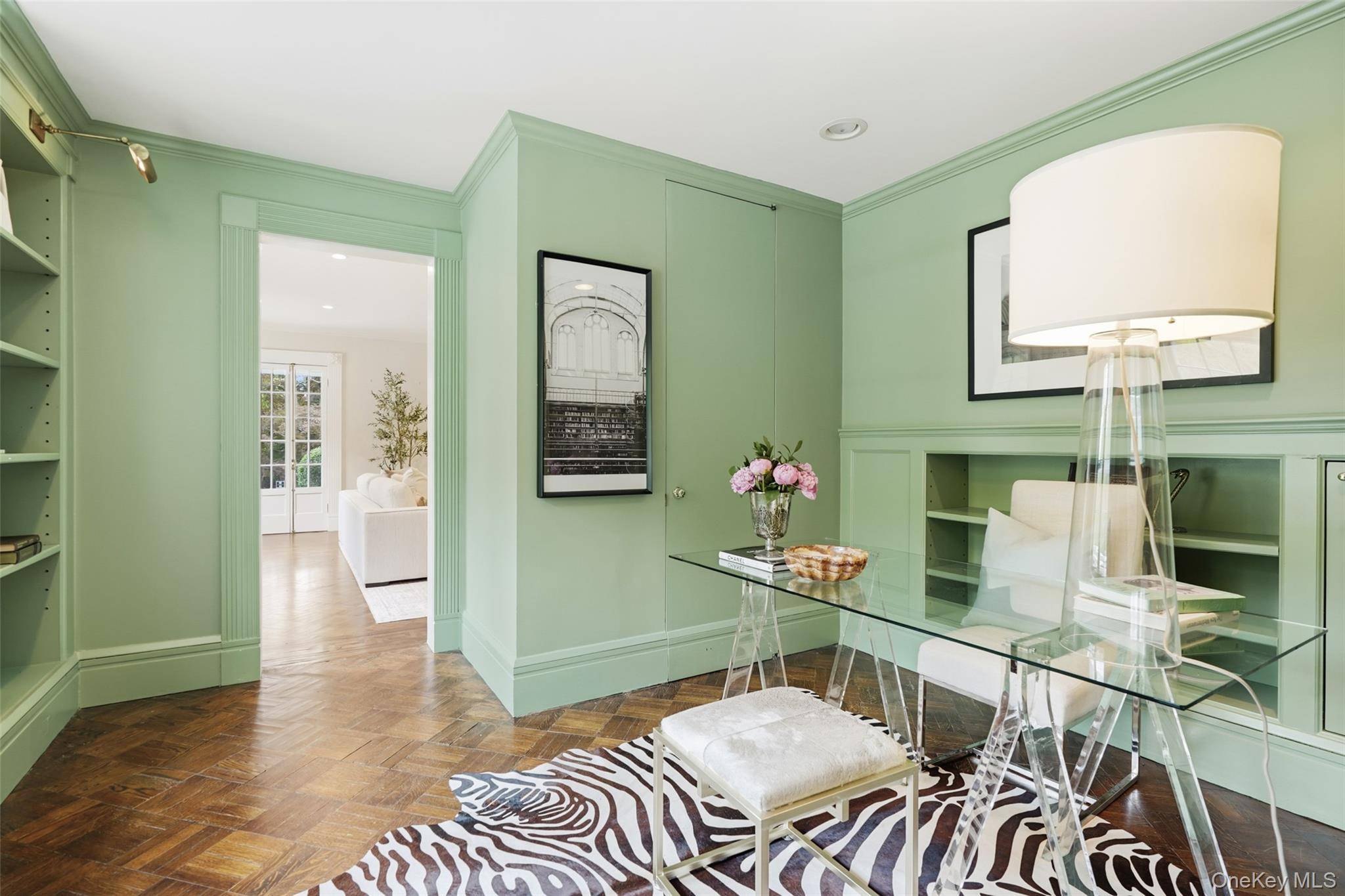 5 Bedroom Home for Sale in Bedford Corners - New York - USA - 8