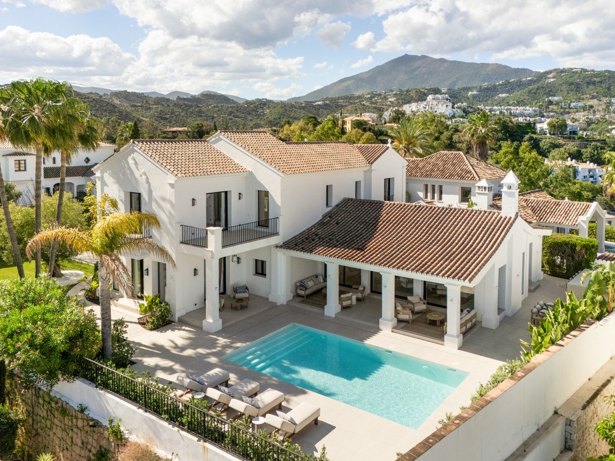 Maison de 5 Chambres à Vendre à Benahavís, Costa del Sol - 1