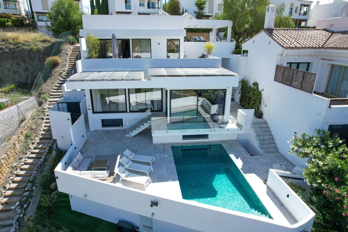 Casa com 5 Quartos à Venda em Benahavís - Costa del Sol - 2
