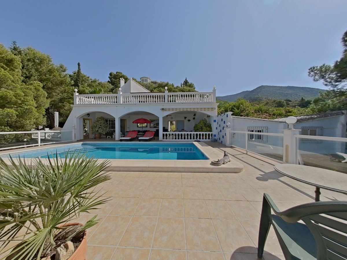 Casa com 5 Quartos à Venda em Benahavís - Costa del Sol - 4