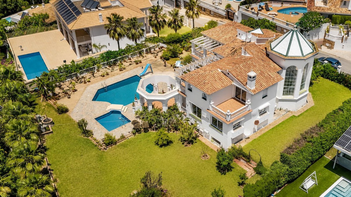 Maison de 5 Chambres à Vendre à Benalmádena, Costa del Sol - 3