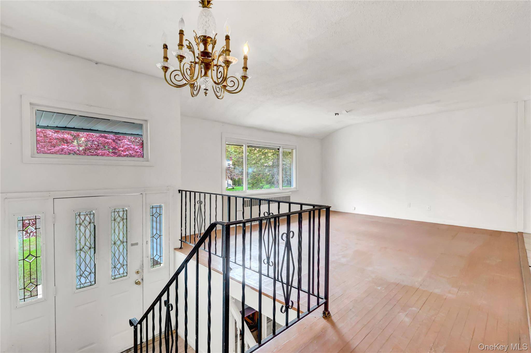 Casa de 5 Dormitorios en Venta en Brentwood - Nueva York - EE. UU. - 3