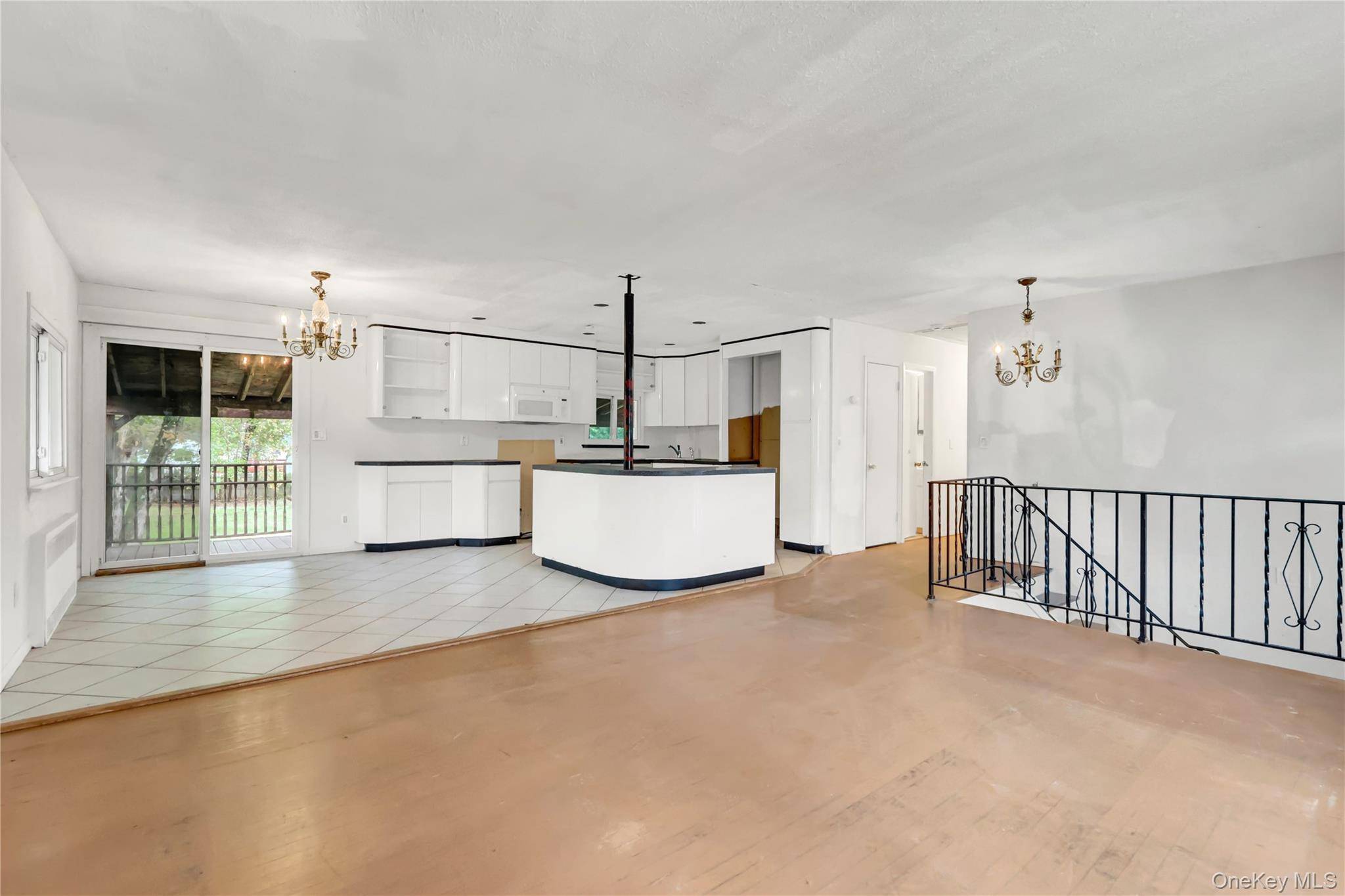 Casa de 5 Dormitorios en Venta en Brentwood - Nueva York - EE. UU. - 7
