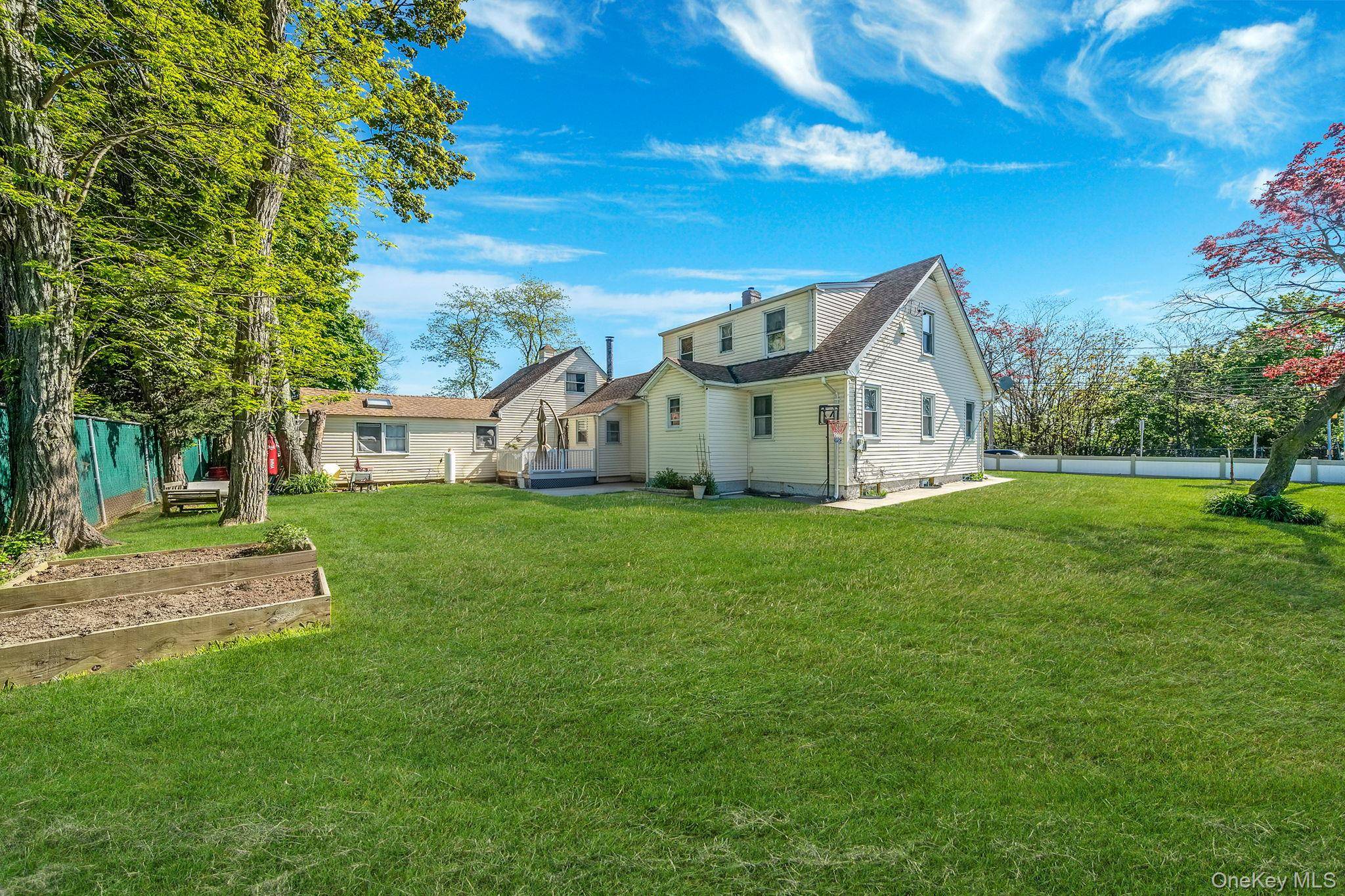 Casa com 5 Quartos à Venda em Brentwood - Nova Iorque - EUA - 6