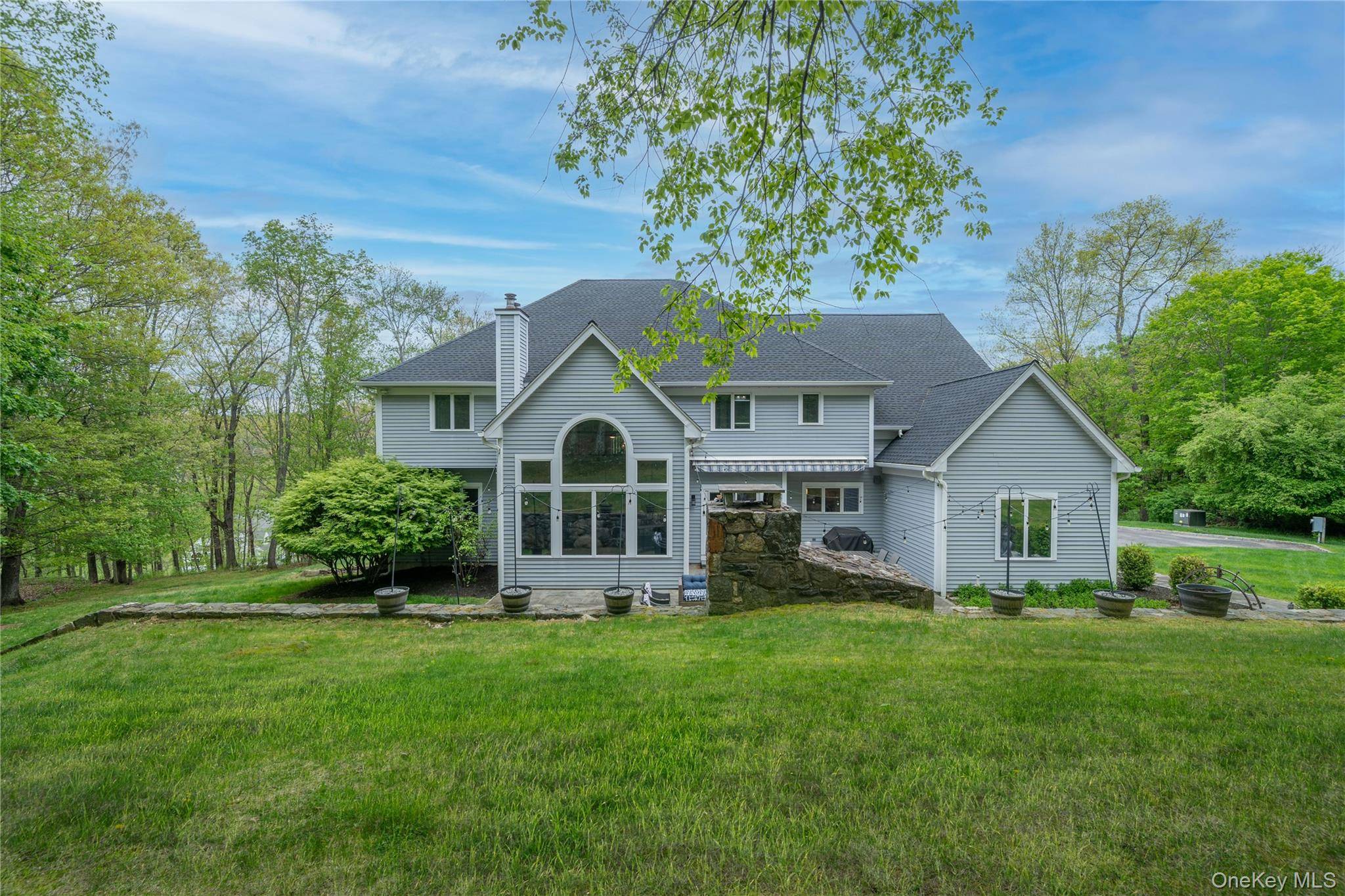 5 Bedroom Home for Sale in Briarcliff Manor - New York - USA - 2