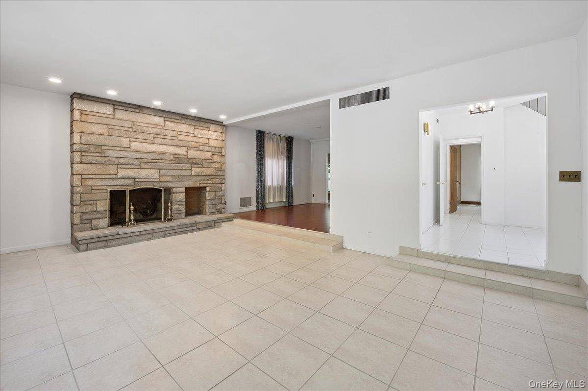 Casa com 5 Quartos à Venda em Bronx - Nova Iorque - EUA - 8