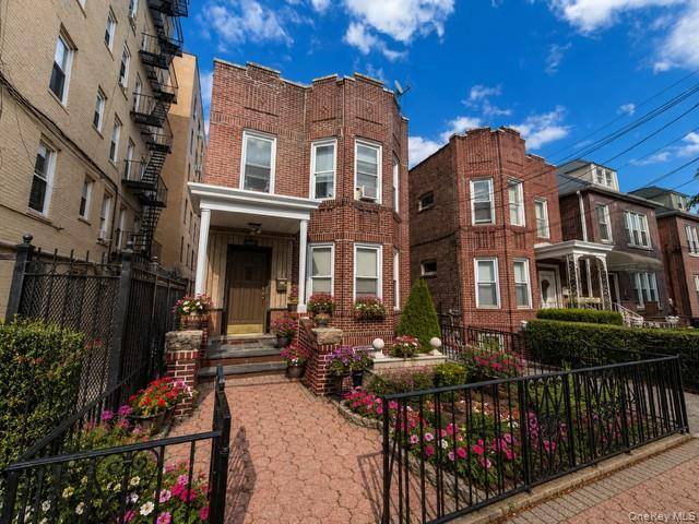 Casa com 5 Quartos à Venda em Bronx - Nova Iorque - EUA - 1