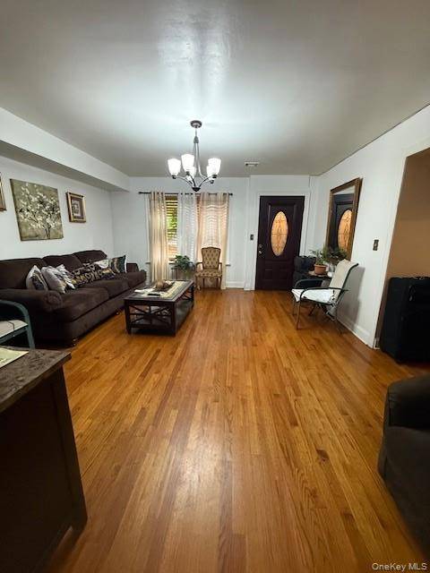 Casa com 5 Quartos à Venda em Bronx - Nova Iorque - EUA - 4