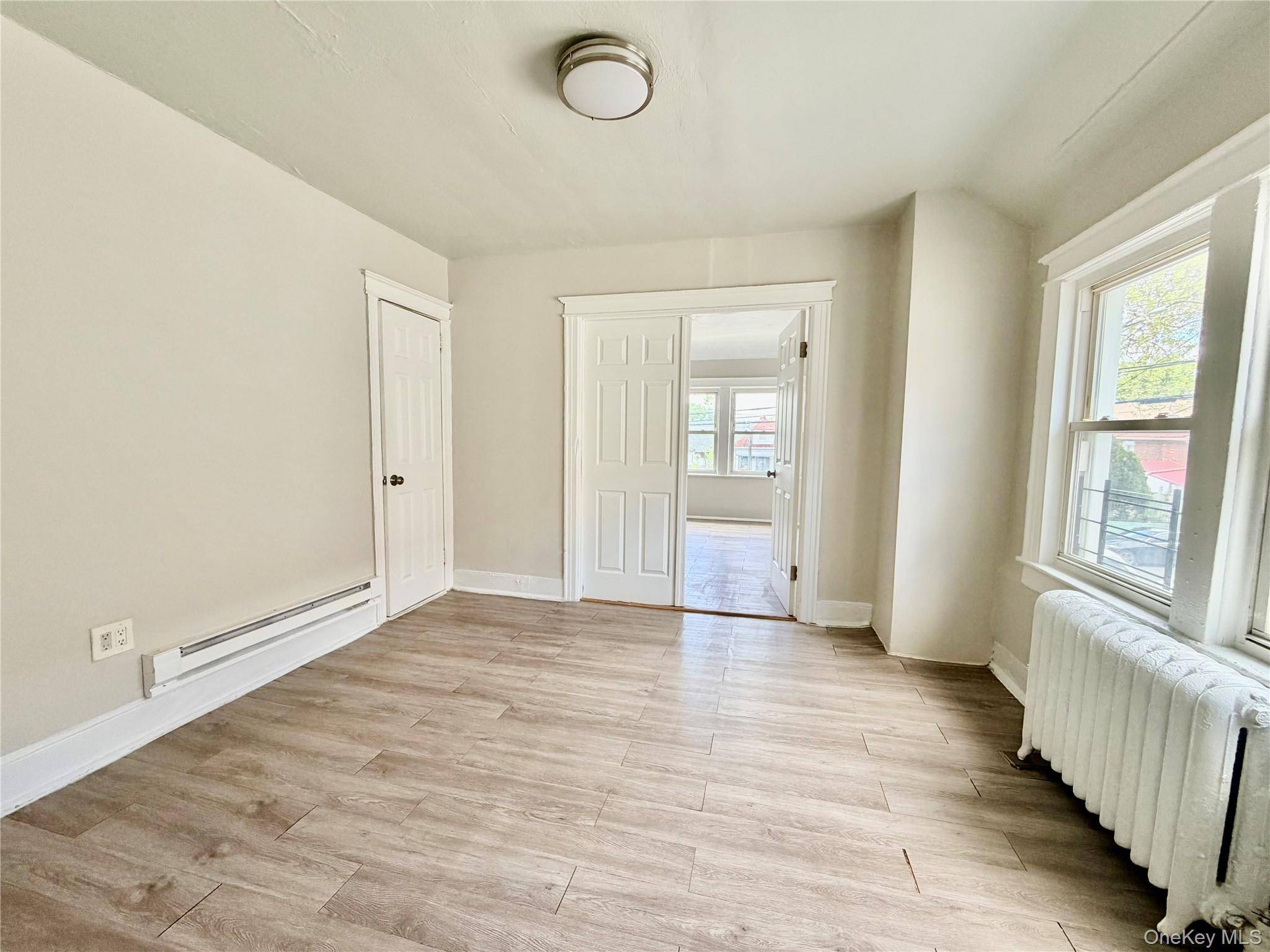 Casa com 5 Quartos à Venda em Bronx - Nova Iorque - EUA - 4