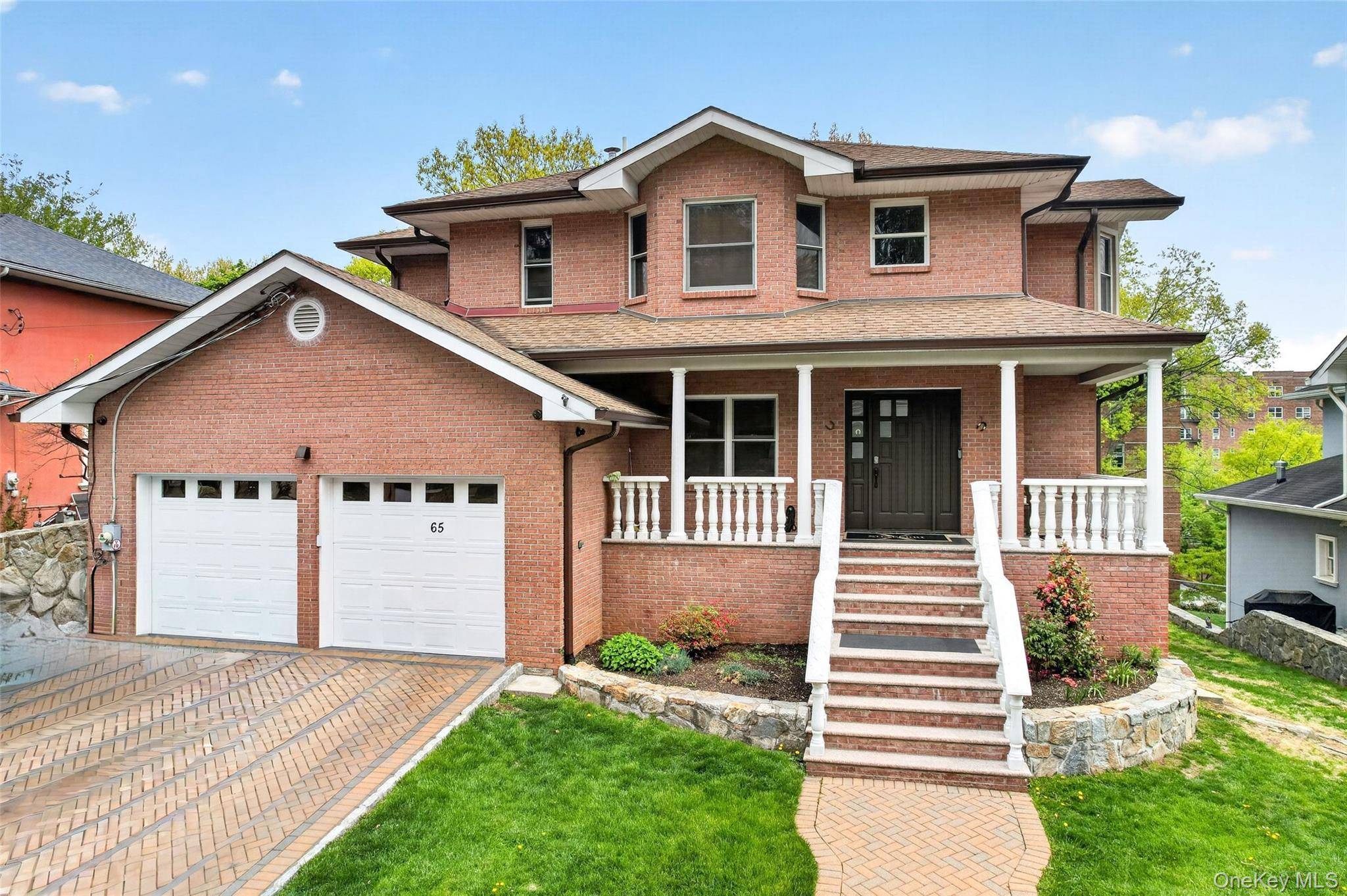 Casa de 5 Dormitorios en Venta en Bronxville - Nueva York - EE. UU. - 1