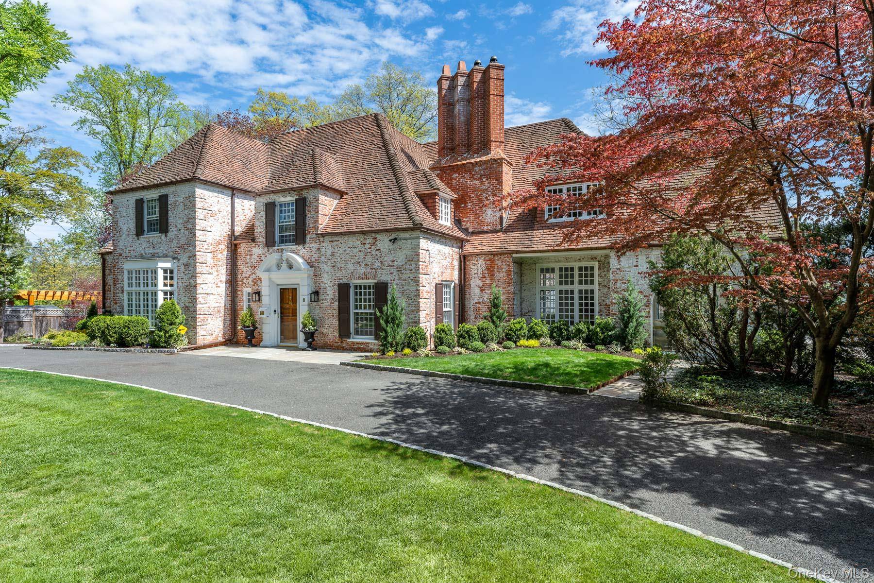 Casa de 5 Dormitorios en Venta en Bronxville - Nueva York - EE. UU. - 2