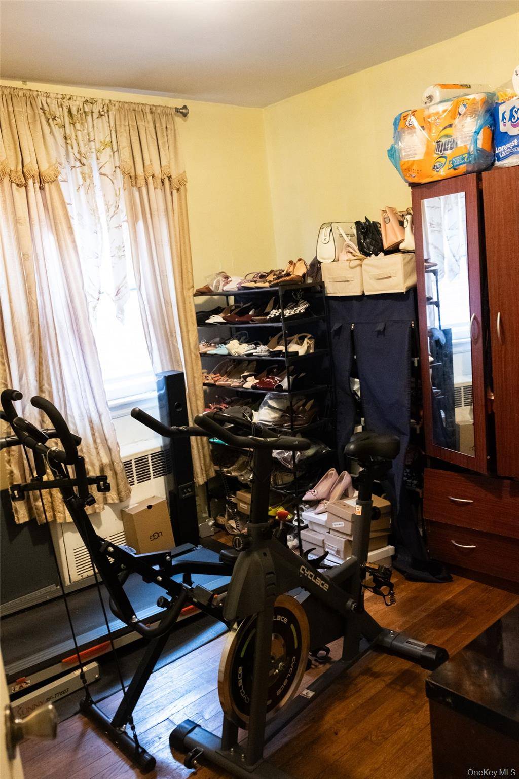 5 Bedroom Home for Sale in Brooklyn - New York - USA - 5