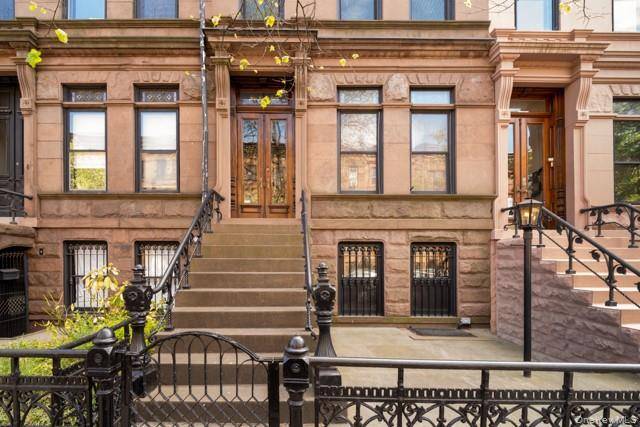 Casa de 5 Dormitorios en Venta en Brooklyn - Nueva York - EE. UU. - 1