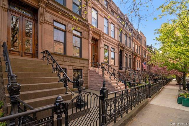 Casa de 5 Dormitorios en Venta en Brooklyn - Nueva York - EE. UU. - 2