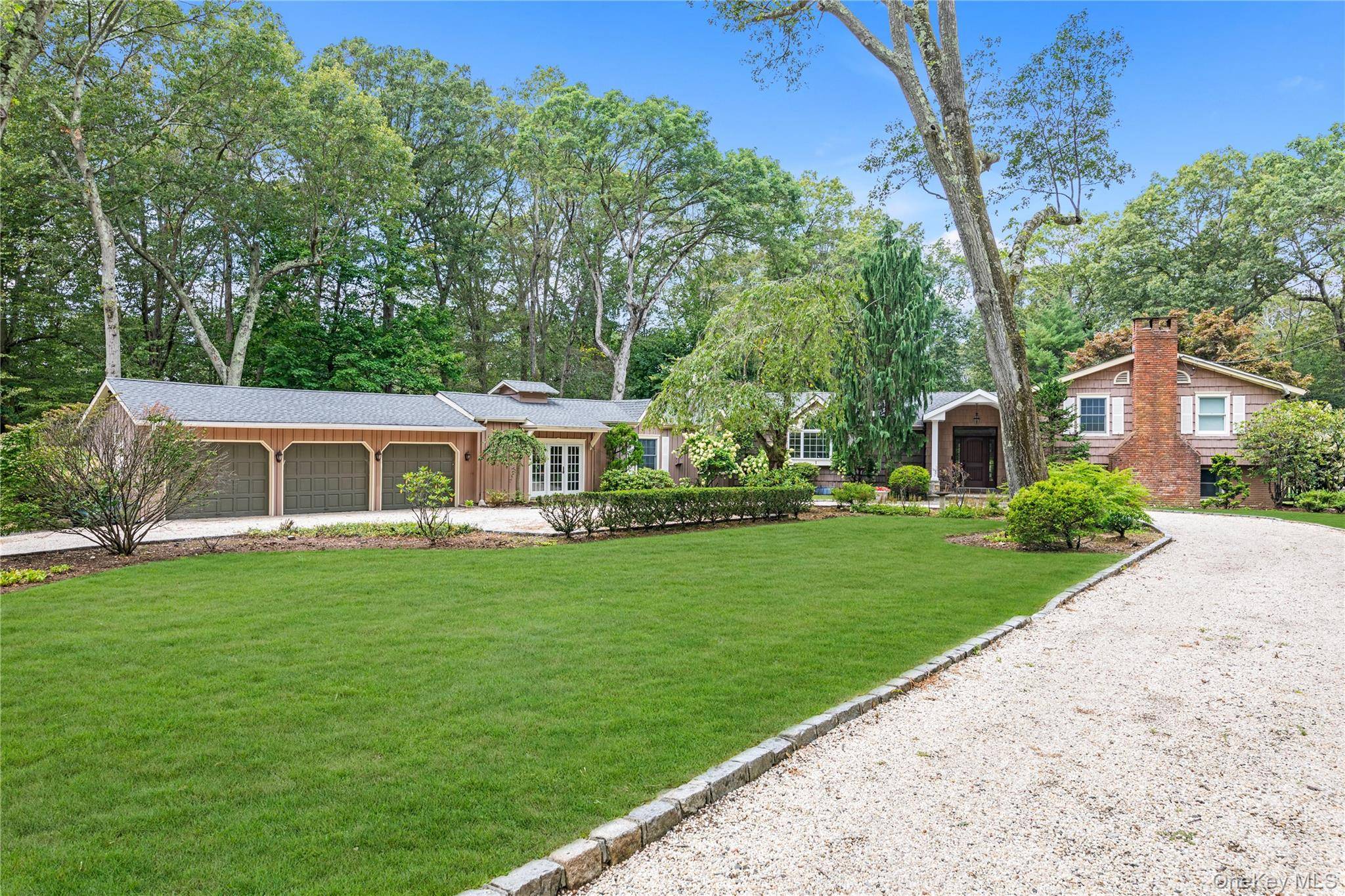 Casa de 5 Dormitorios en Venta en Brookville - Nueva York - EE. UU. - 1