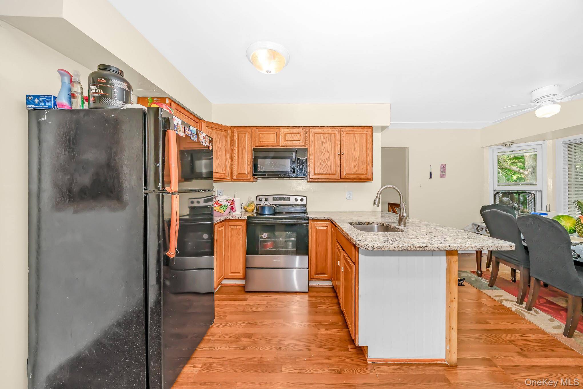 Casa de 5 Dormitorios en Venta en Central Islip - Nueva York - EE. UU. - 5
