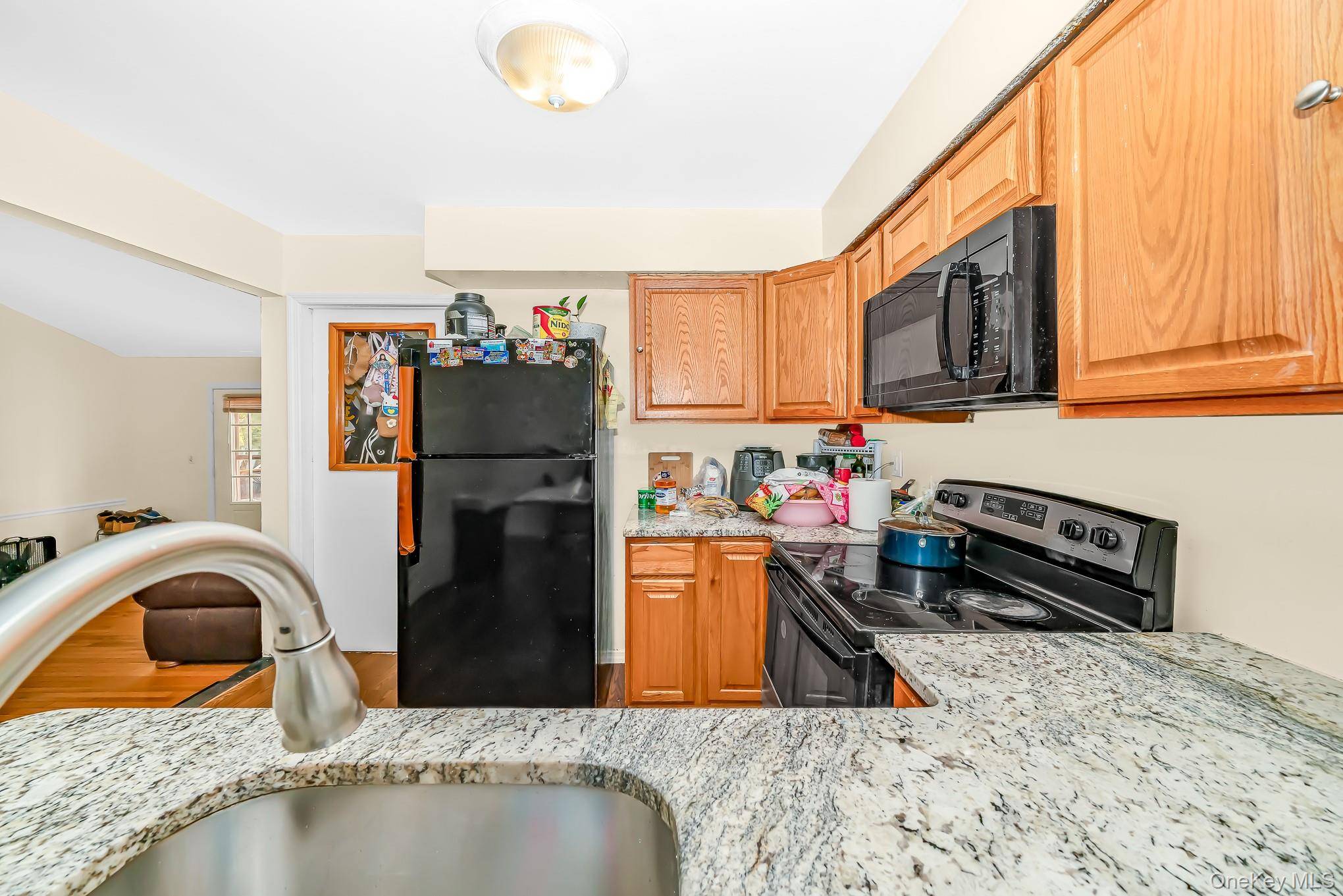 Casa de 5 Dormitorios en Venta en Central Islip - Nueva York - EE. UU. - 6