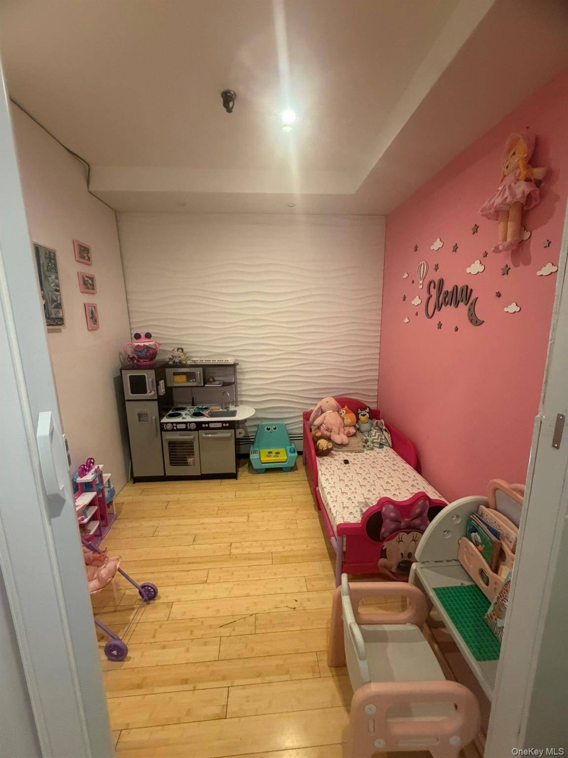 Casa com 5 Quartos à Venda em College Point - Nova Iorque - EUA - 5