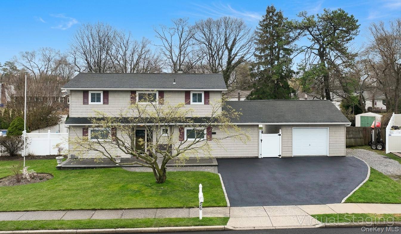 Casa de 5 Dormitorios en Venta en Deer Park - Nueva York - EE. UU. - 1