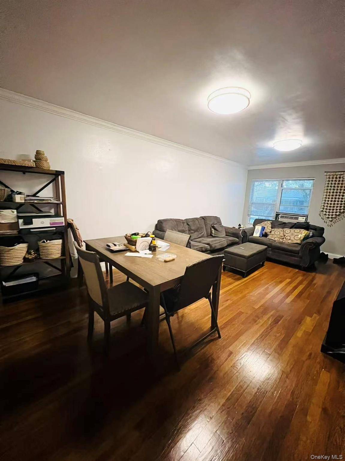 Casa de 5 Dormitorios en Venta en East Elmhurst - Nueva York - EE. UU. - 8