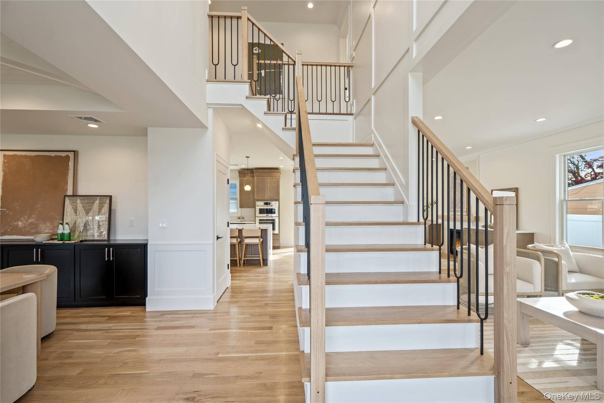Casa de 5 Dormitorios en Venta en East Meadow - Nueva York - EE. UU. - 4