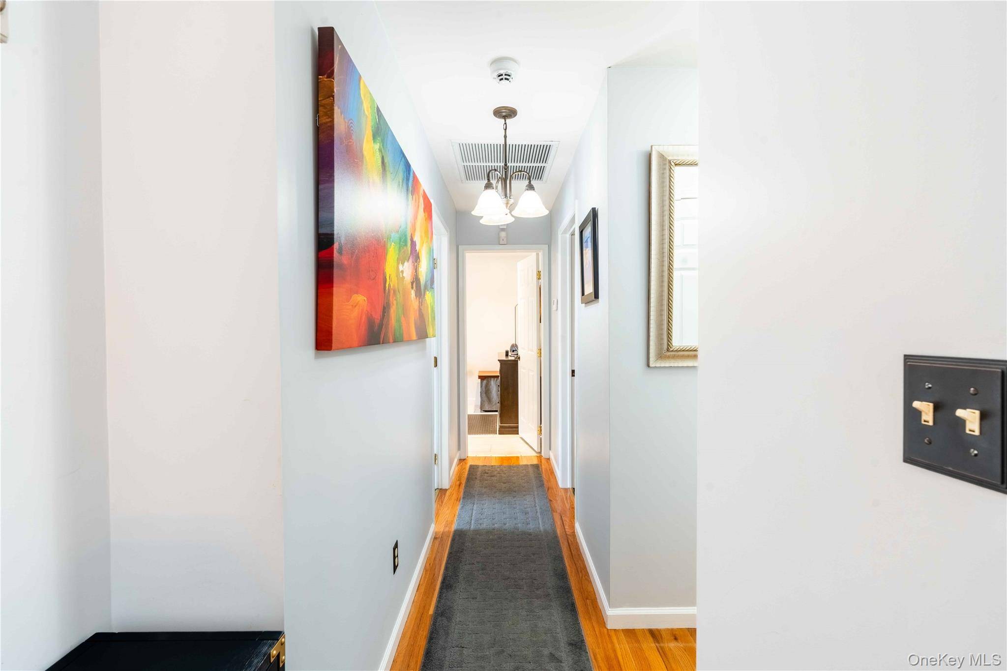 Casa de 5 Dormitorios en Venta en East Meadow - Nueva York - EE. UU. - 8