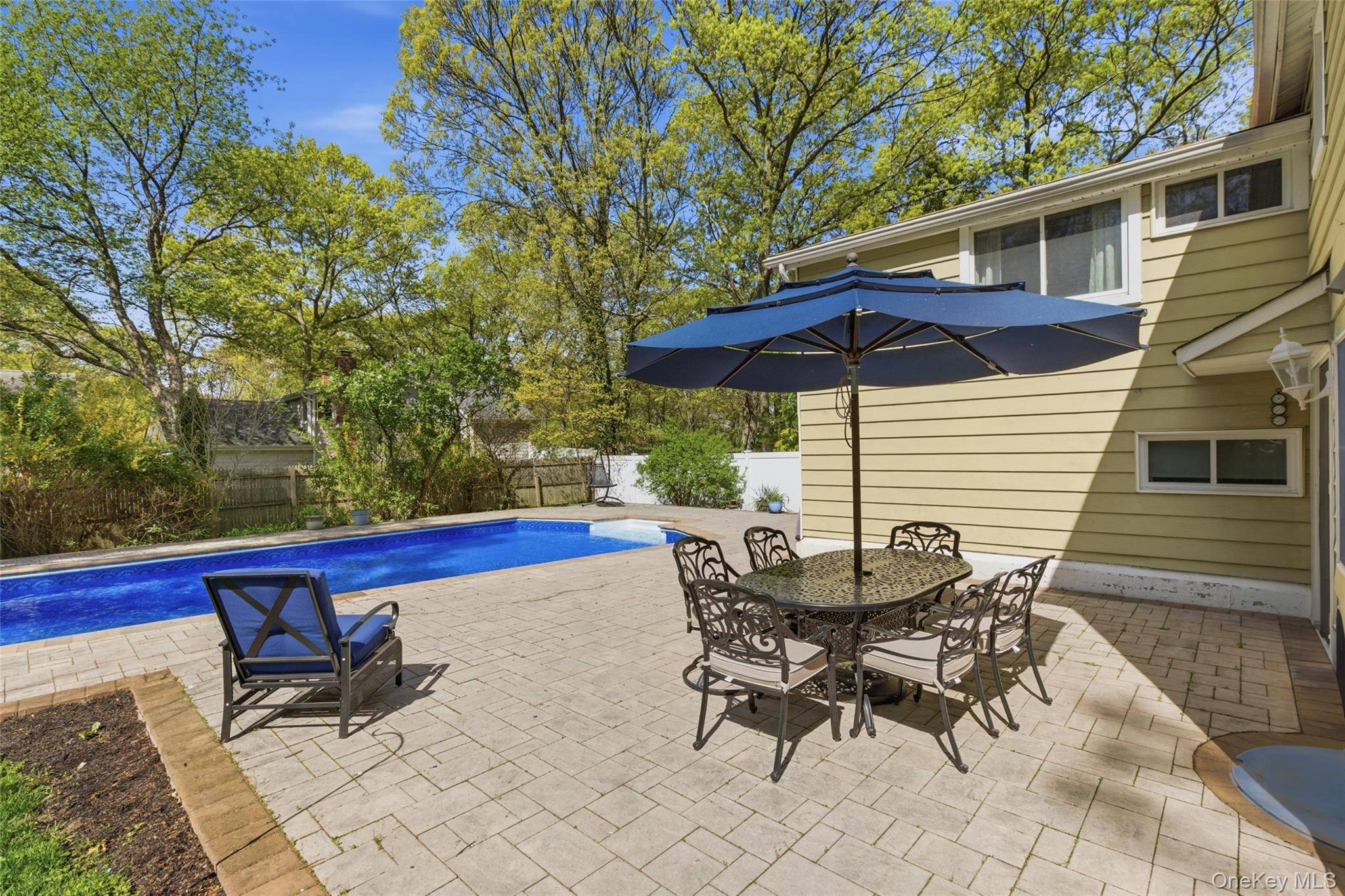 Casa com 5 Quartos à Venda em East Setauket - Nova Iorque - EUA - 4