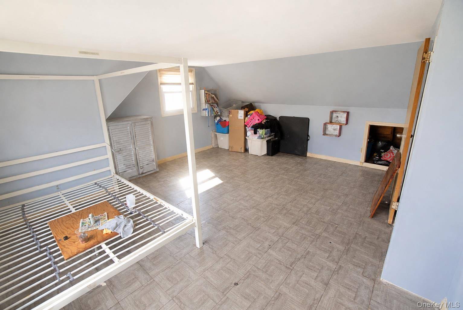 Casa com 5 Quartos à Venda em Elmont - Nova Iorque - EUA - 3