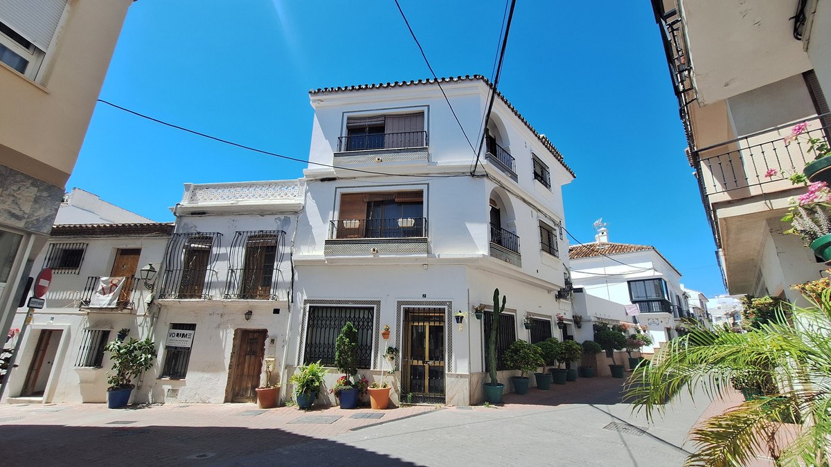 Casa com 5 Quartos à Venda em Estepona - Costa del Sol - 1