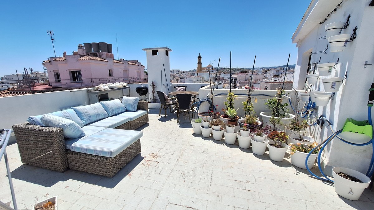 Casa com 5 Quartos à Venda em Estepona - Costa del Sol - 2