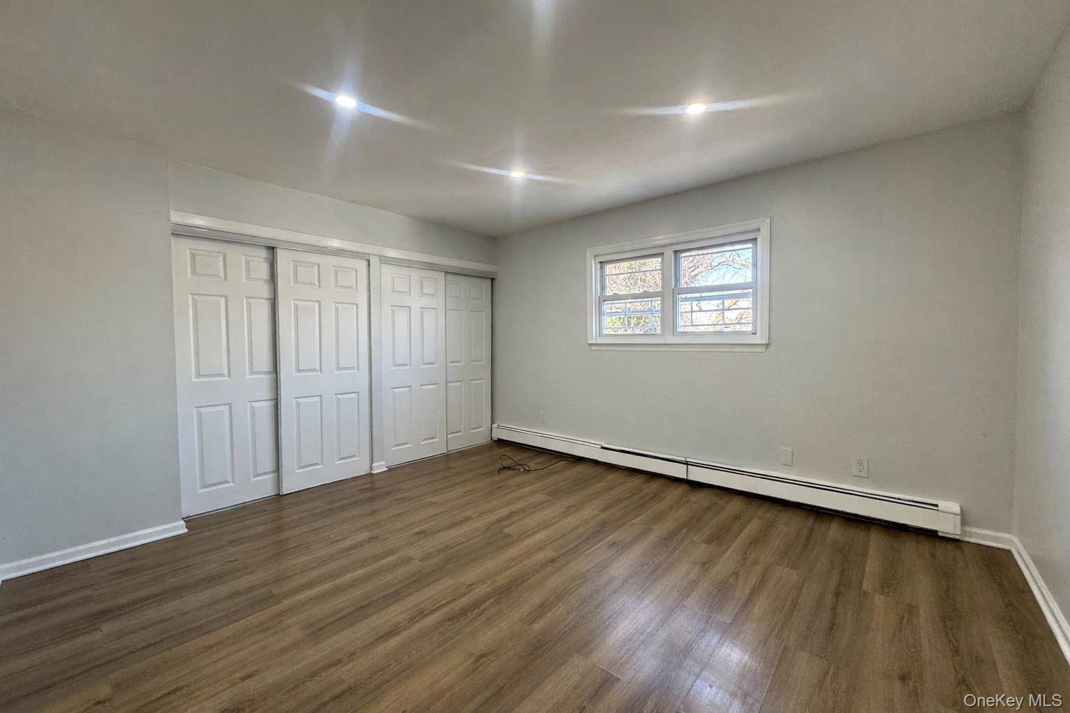 Casa de 5 Dormitorios en Venta en Far Rockaway - Nueva York - EE. UU. - 4