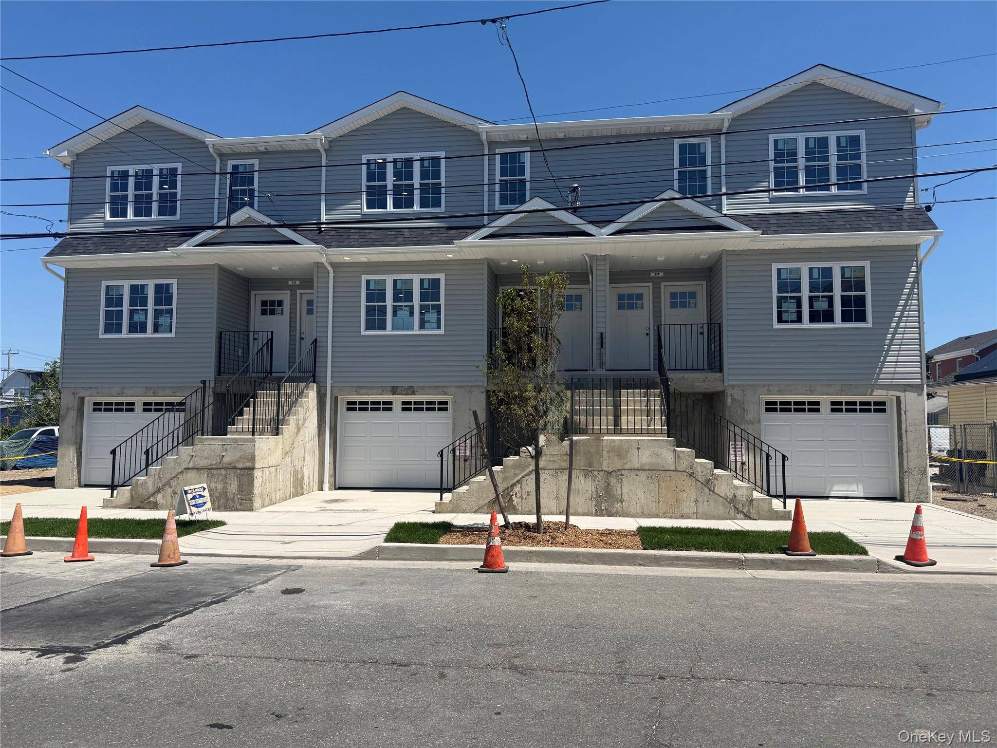 Casa com 5 Quartos à Venda em Far Rockaway - Nova Iorque - EUA - 1