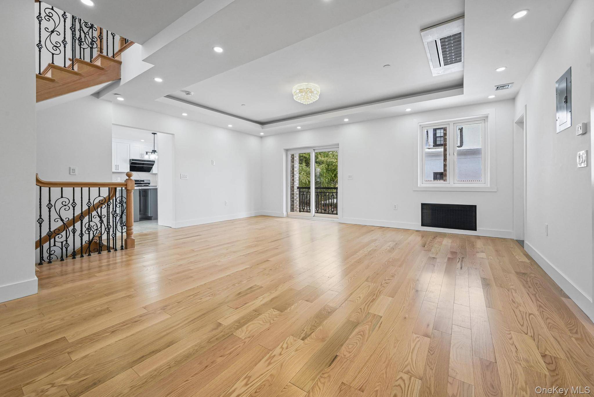 Casa com 5 Quartos à Venda em Flushing - Nova Iorque - EUA - 2