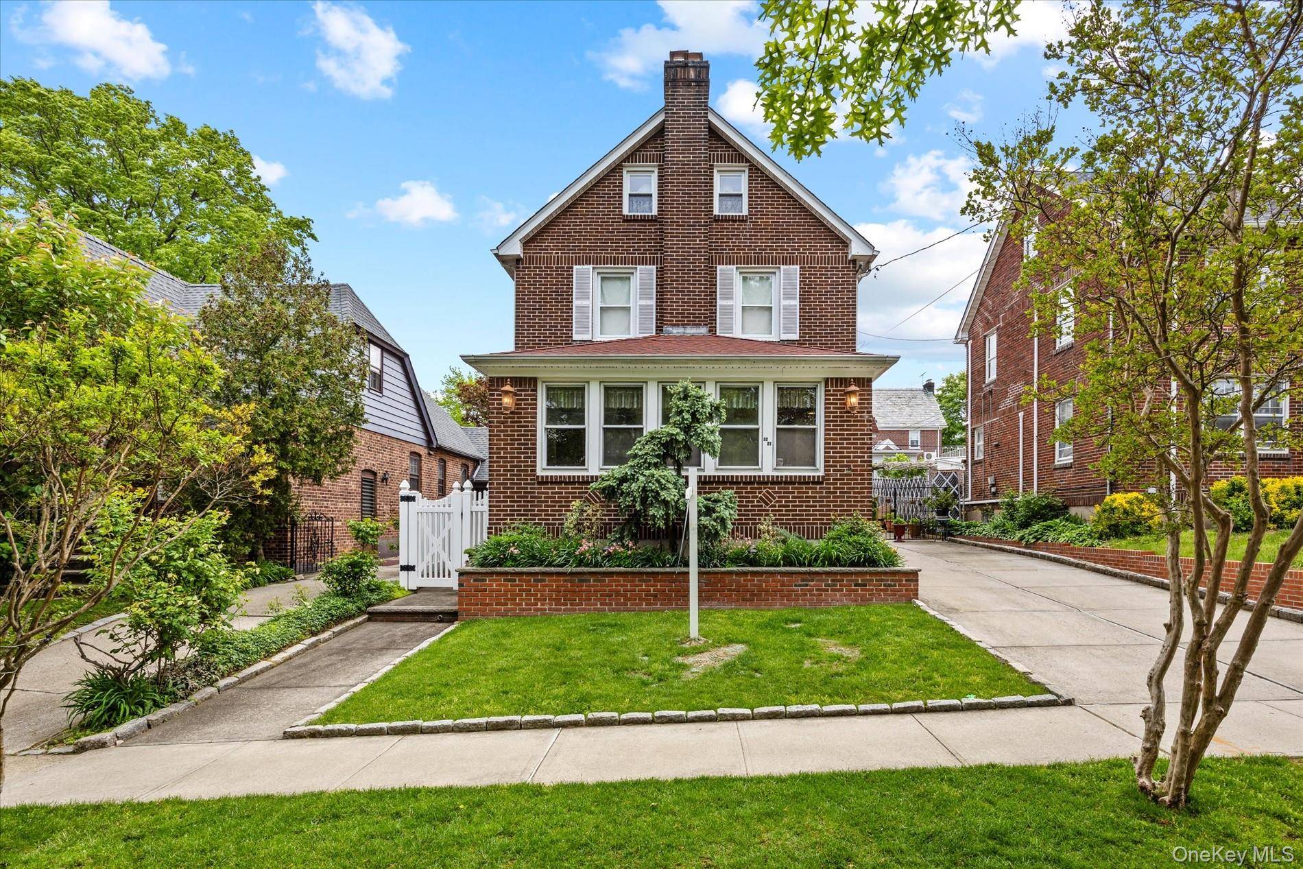 Casa com 5 Quartos à Venda em Flushing - Nova Iorque - EUA - 1