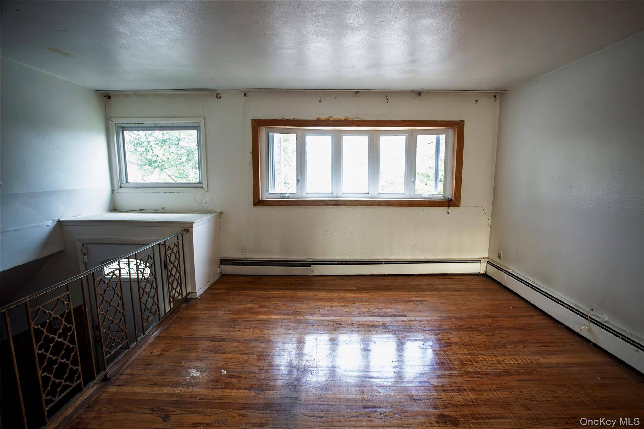 Casa de 5 Dormitorios en Venta en Freeport - Nueva York - EE. UU. - 3