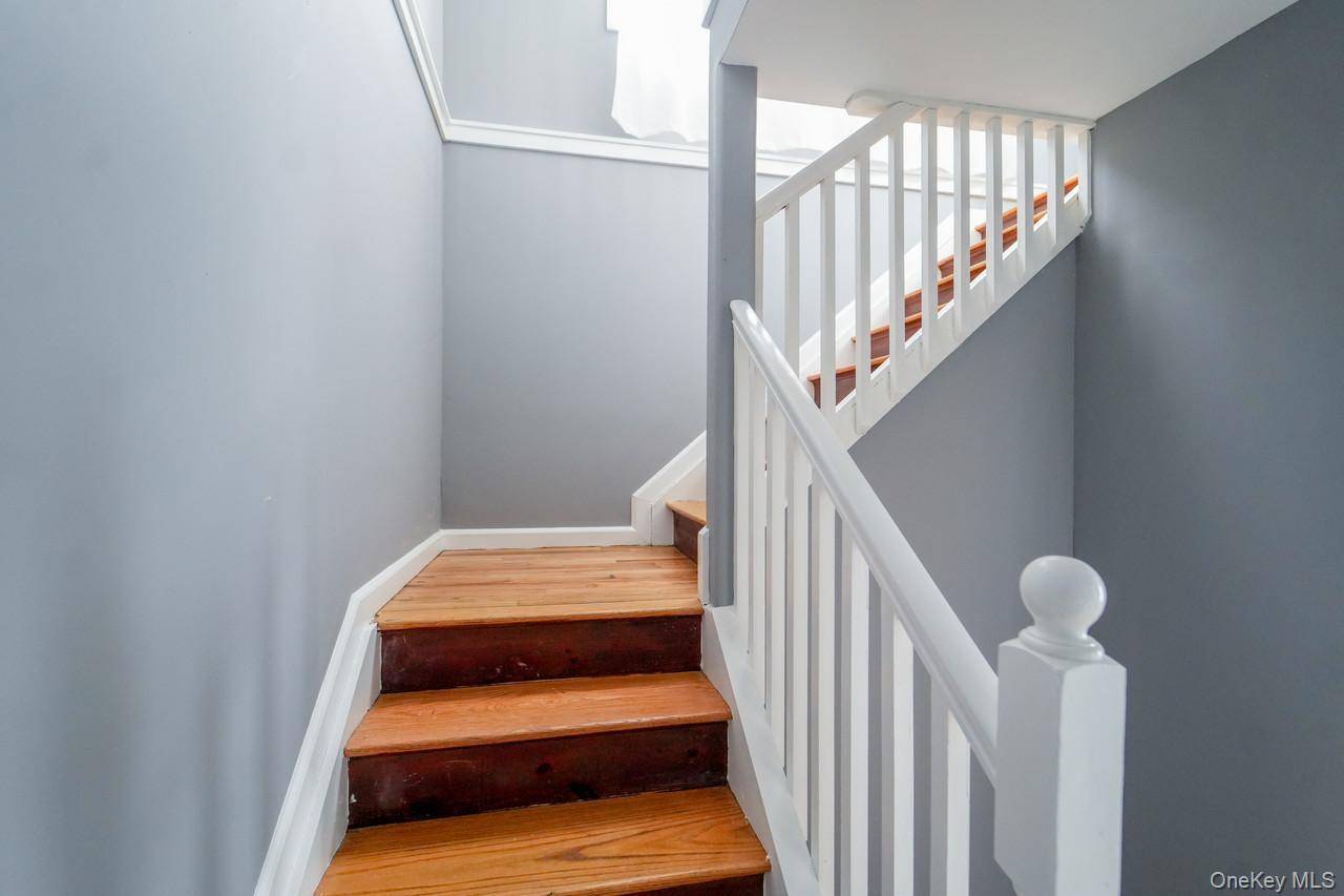 Casa de 5 Dormitorios en Venta en Freeport - Nueva York - EE. UU. - 5